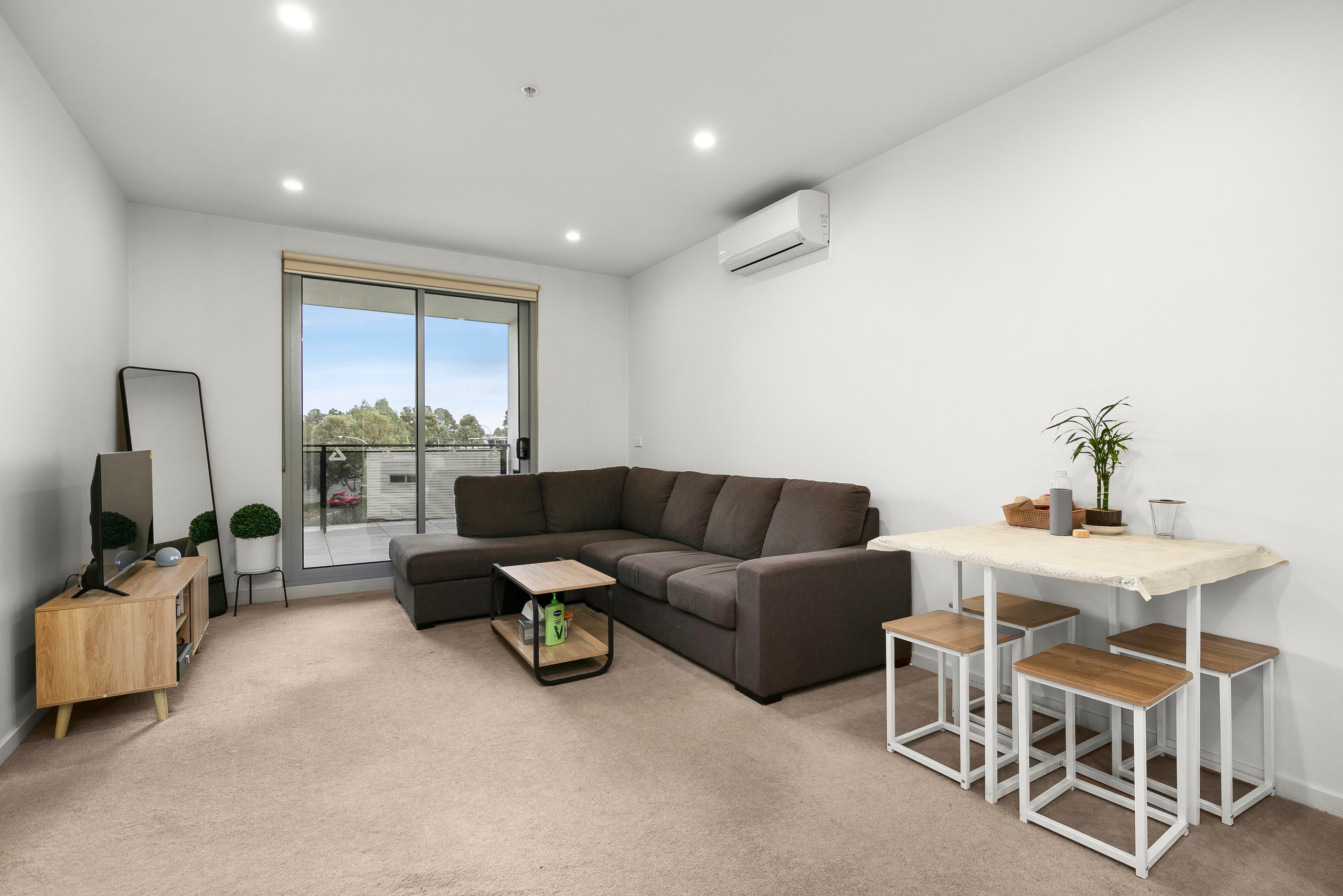 201/64 Sahi Crescent, Roxburgh Park, VIC 3064