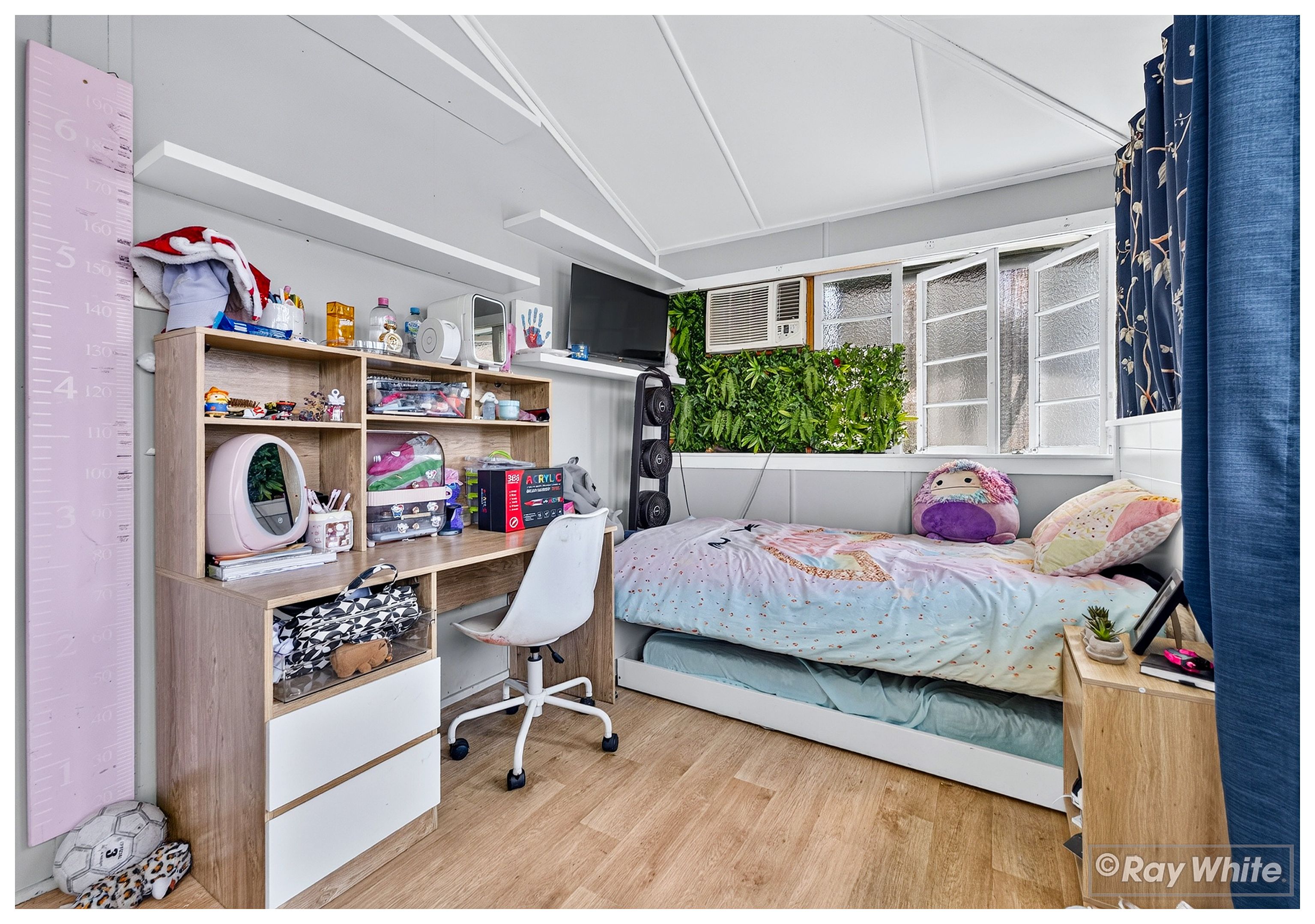 9 Dean Street — photo 15 of 30