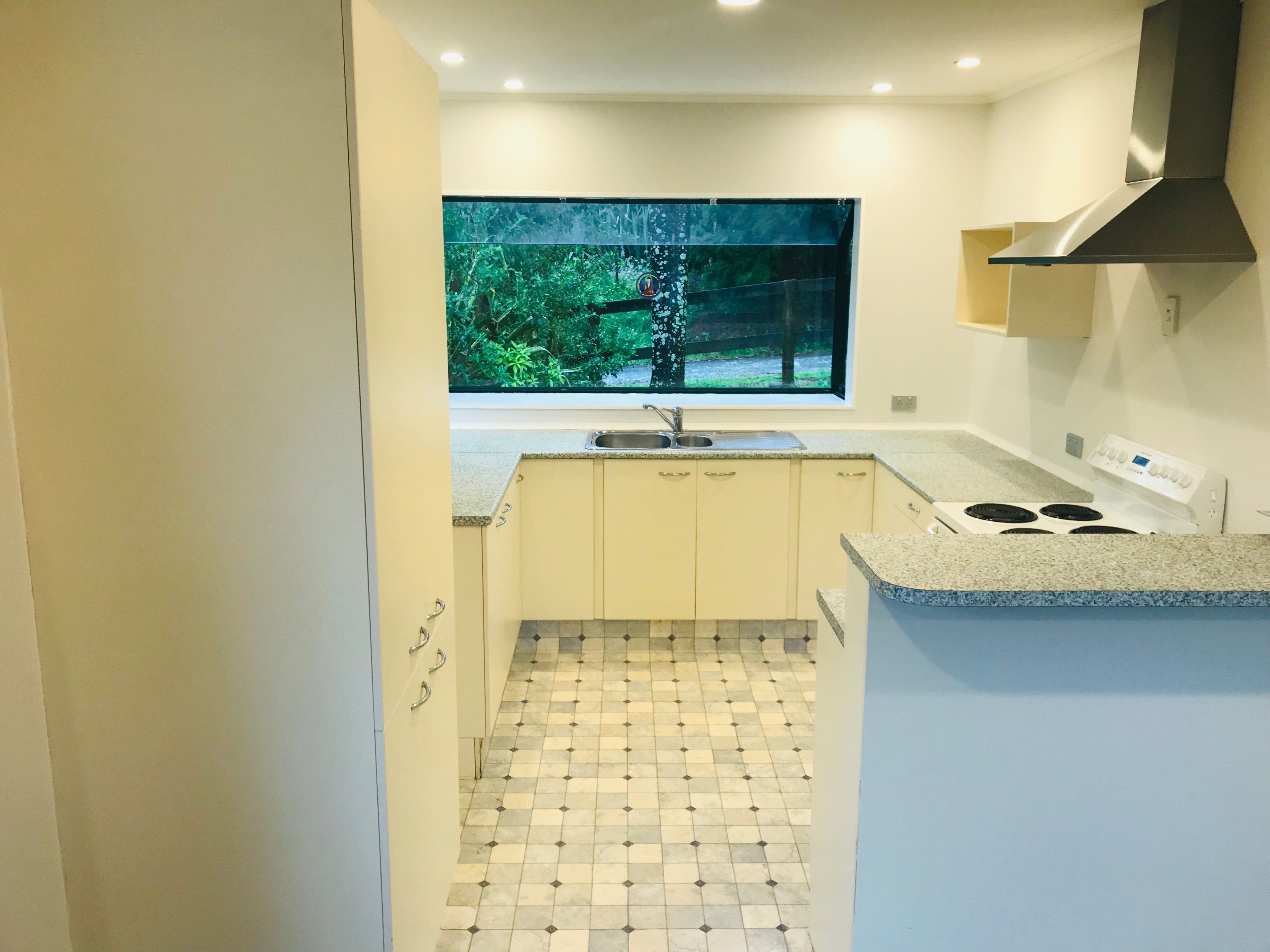 13a Welsh Hills Road, Swanson, Waitakere City