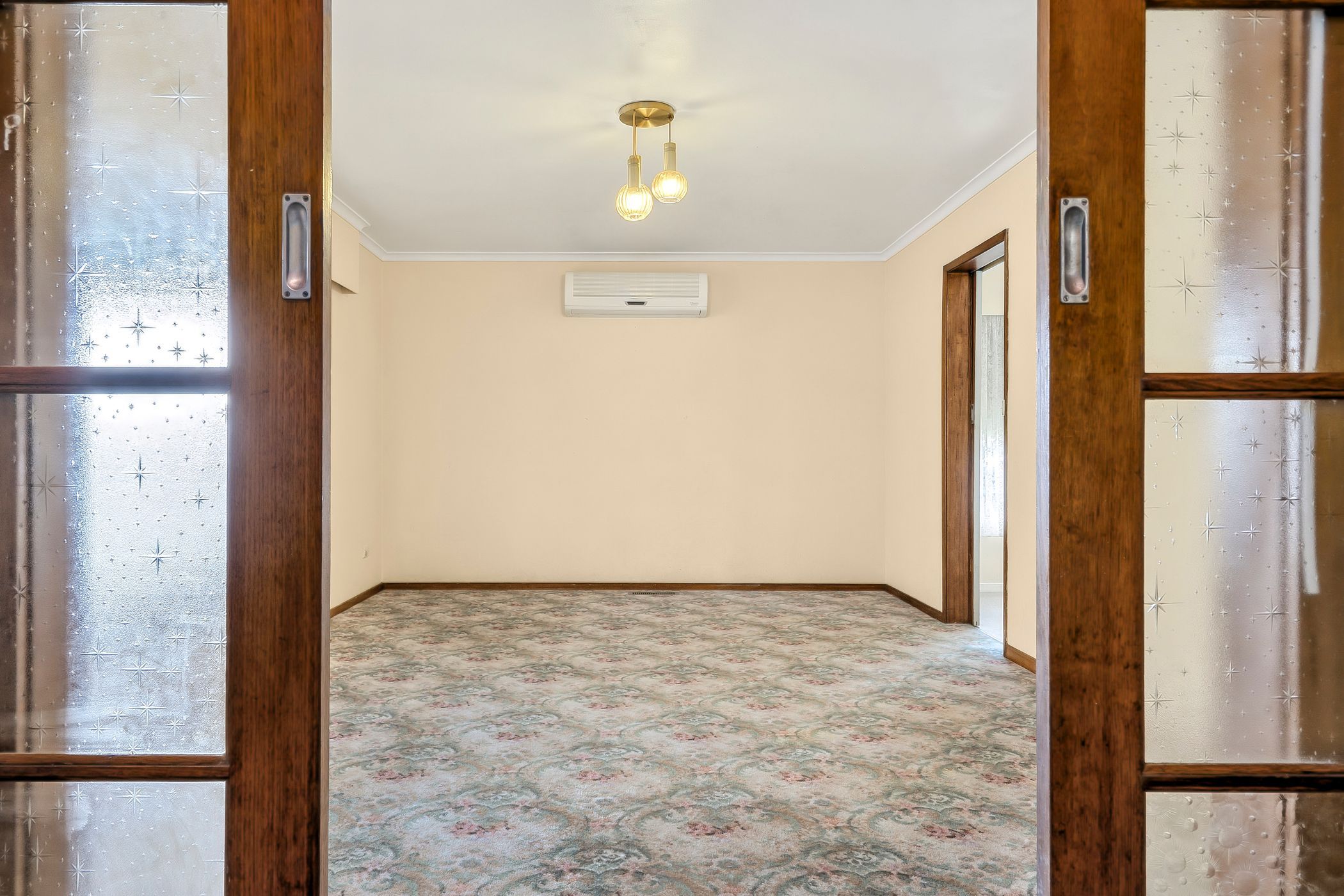 39 Corangamite Street — photo 8 of 16
