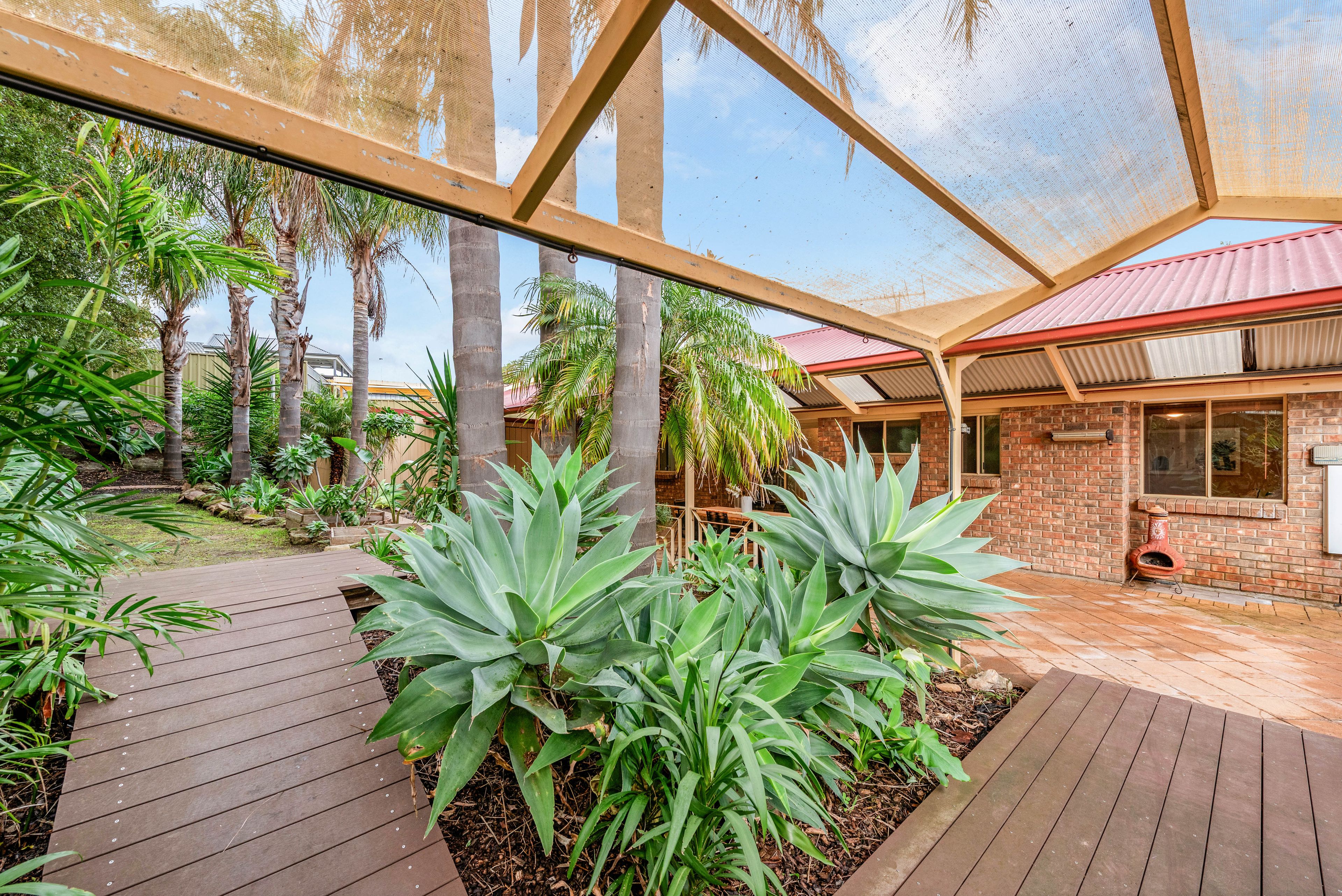 50 Sherebrooke Boulevard — photo 22 of 23