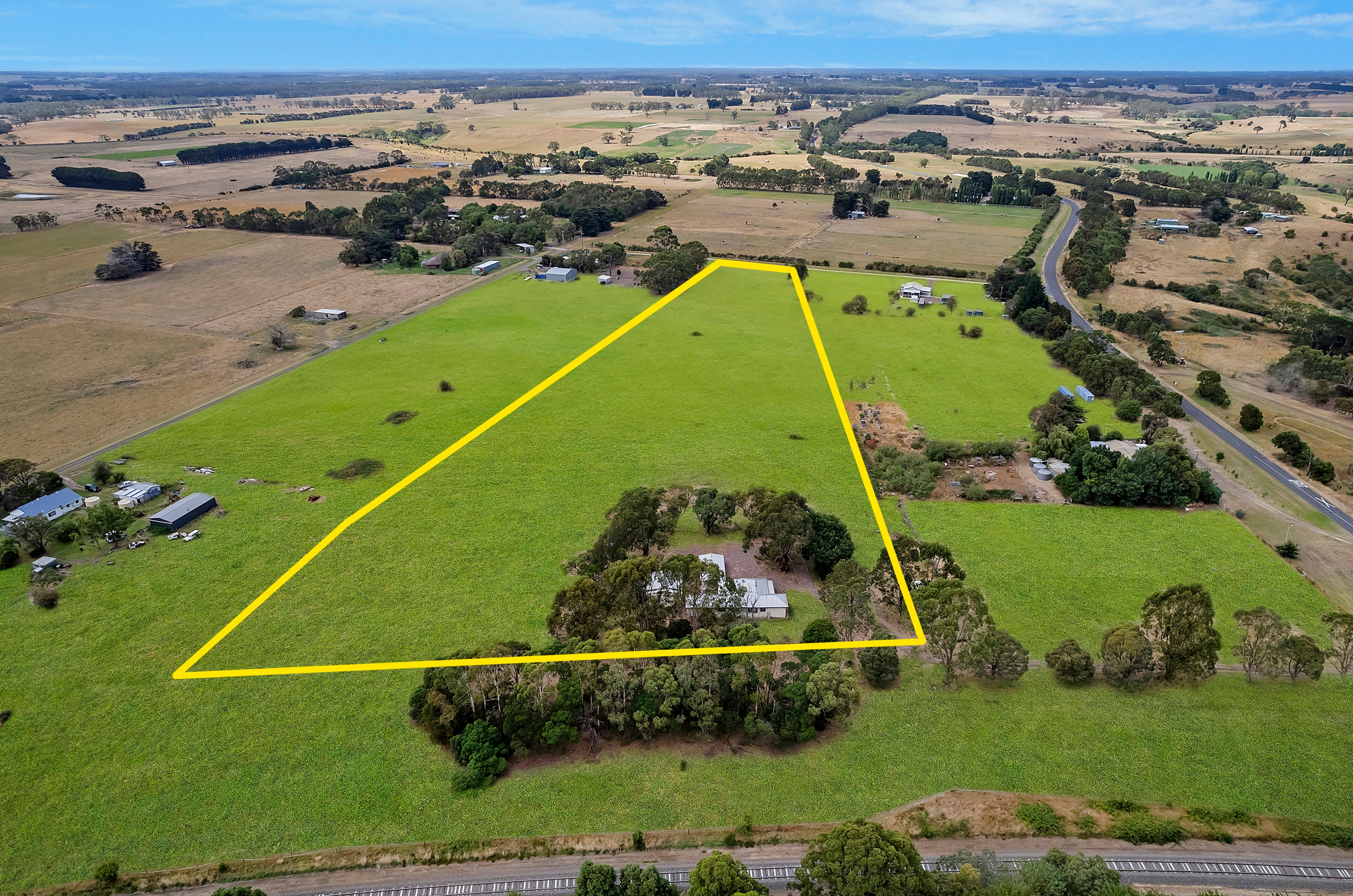 25 Laang Road, Garvoc VIC 3265