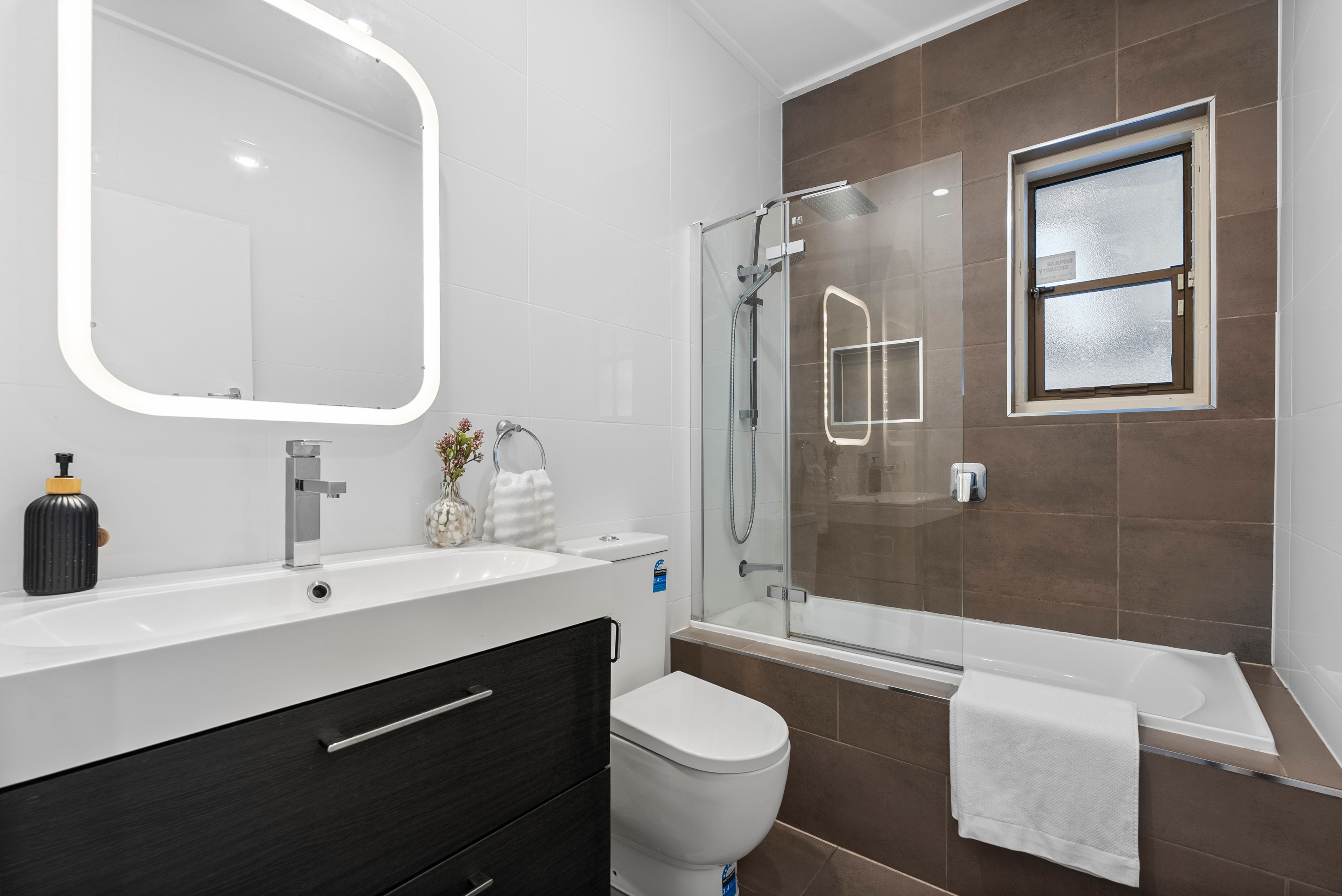 49 Hawson Avenue — photo 11 of 24
