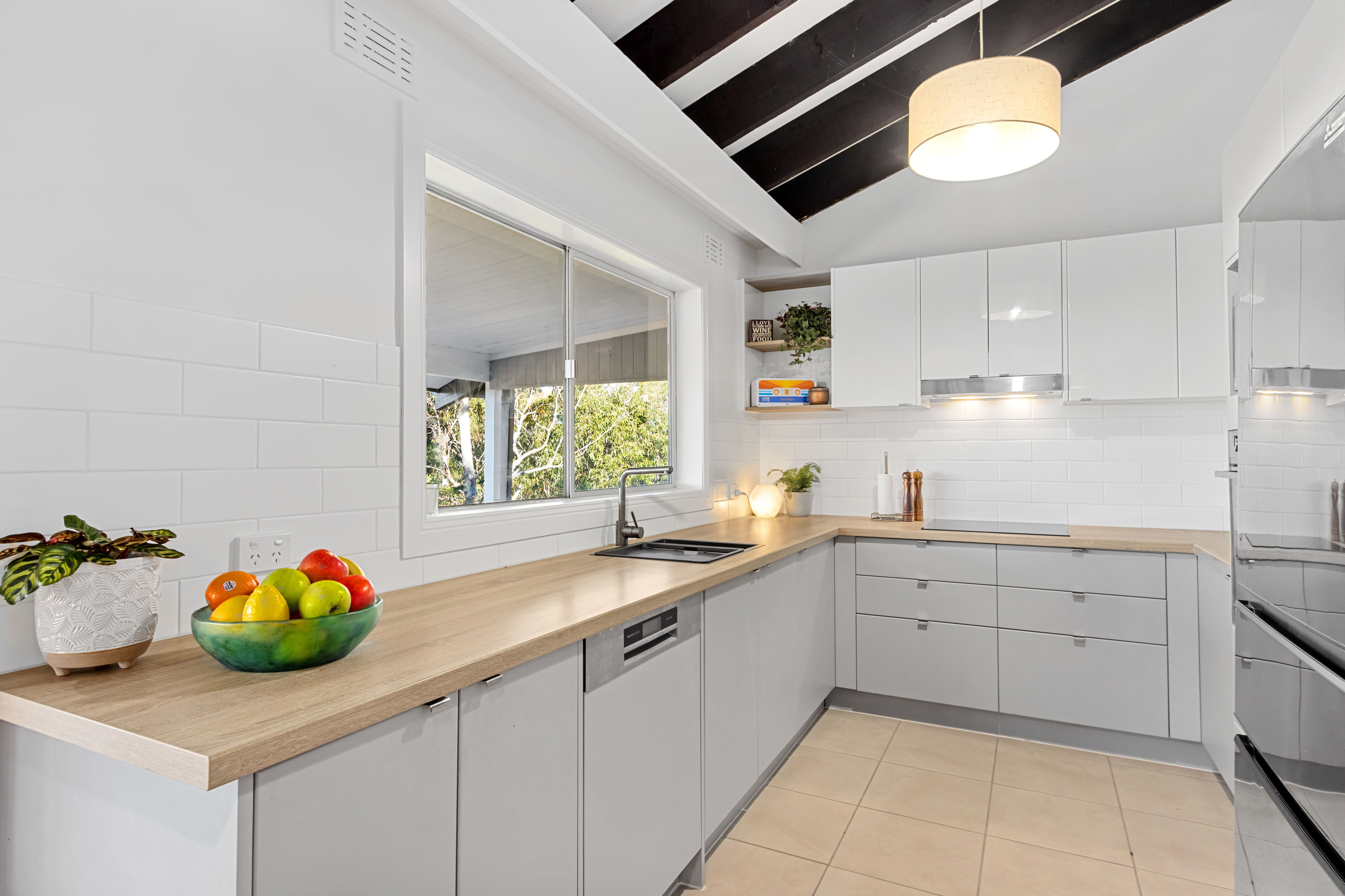 16 Nambour Road, Engadine, NSW 2233