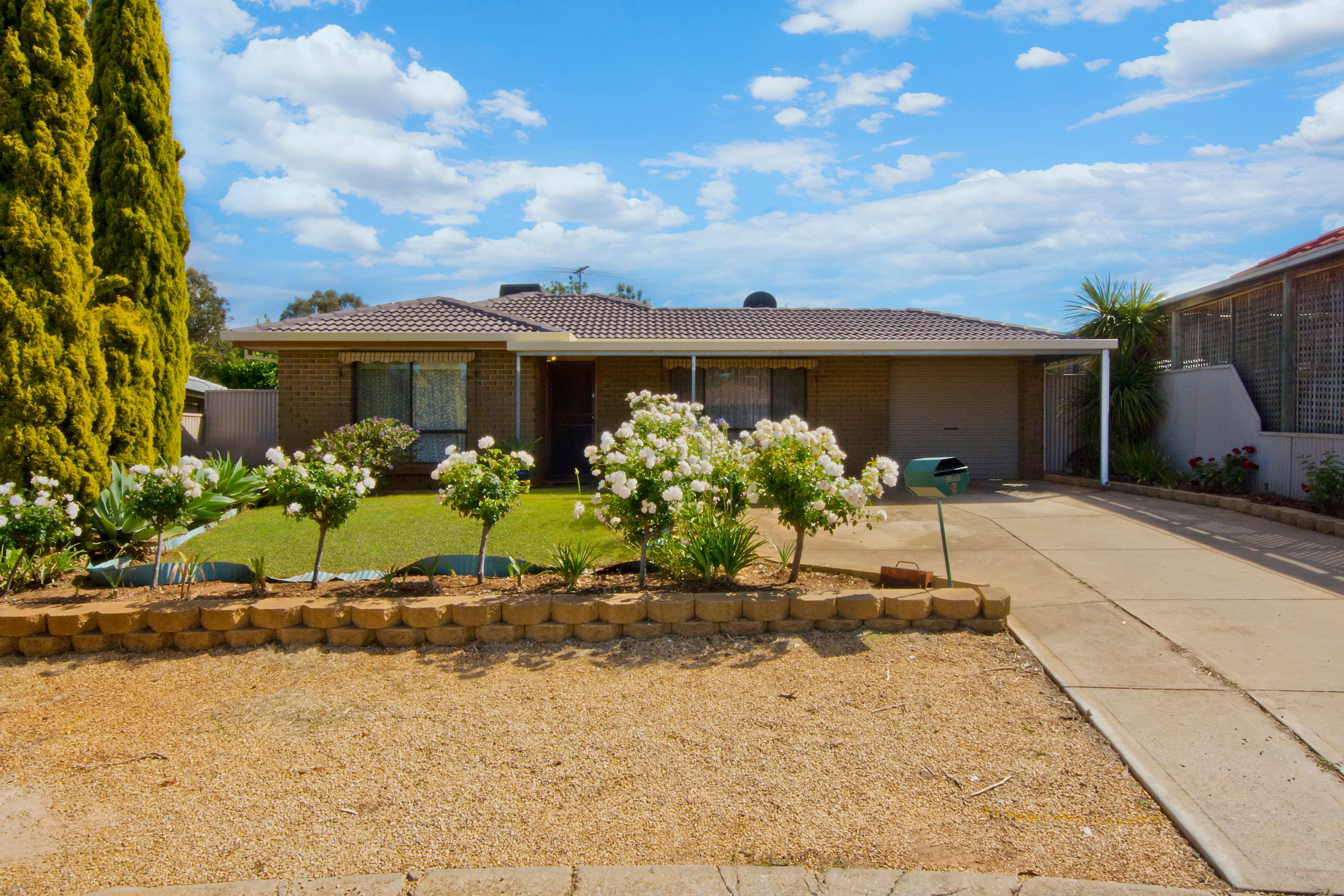 6 Oslo Court, Craigmore, SA 5114