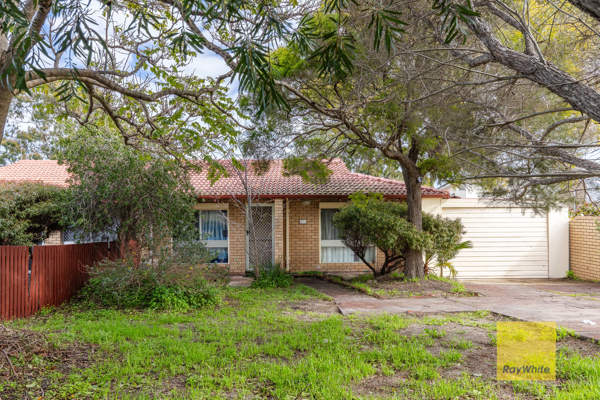 27B Bunderra Close, Karawara, WA 6152