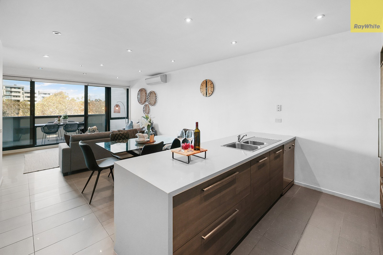 11/11 Monckton Place, Caroline Springs, VIC 3023