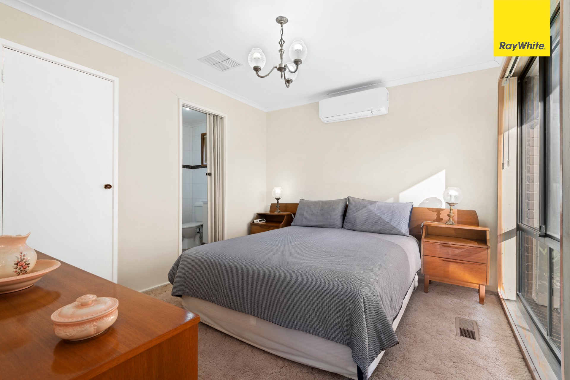 17 Linlithgow Way, Melton West, VIC 3337