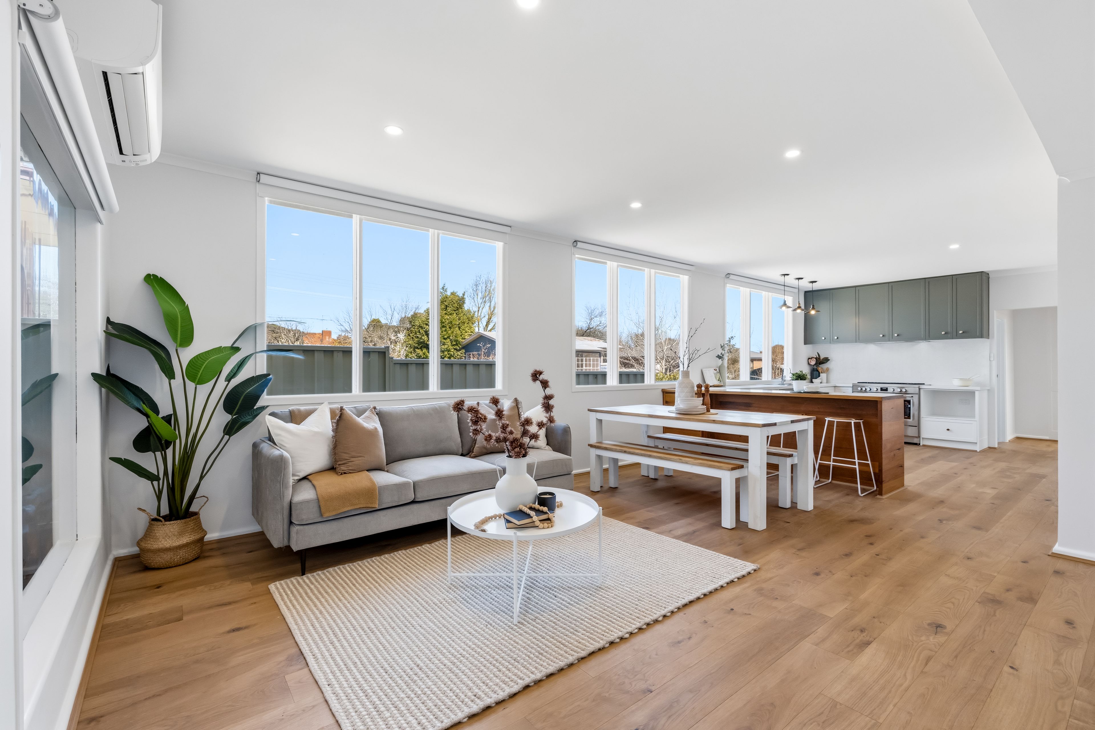 328 Richards Street — photo 6 of 30