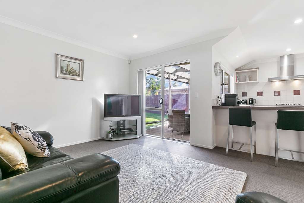 13 Bellshill Close, Wattle Downs, Manukau City Real Estate Ray