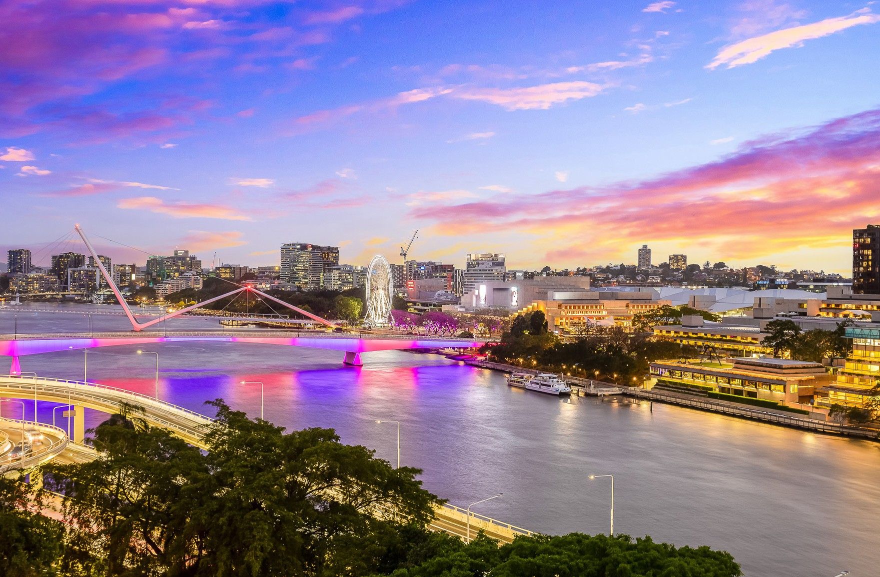 94/18 Tank Street — photo from Ray White Brisbane City