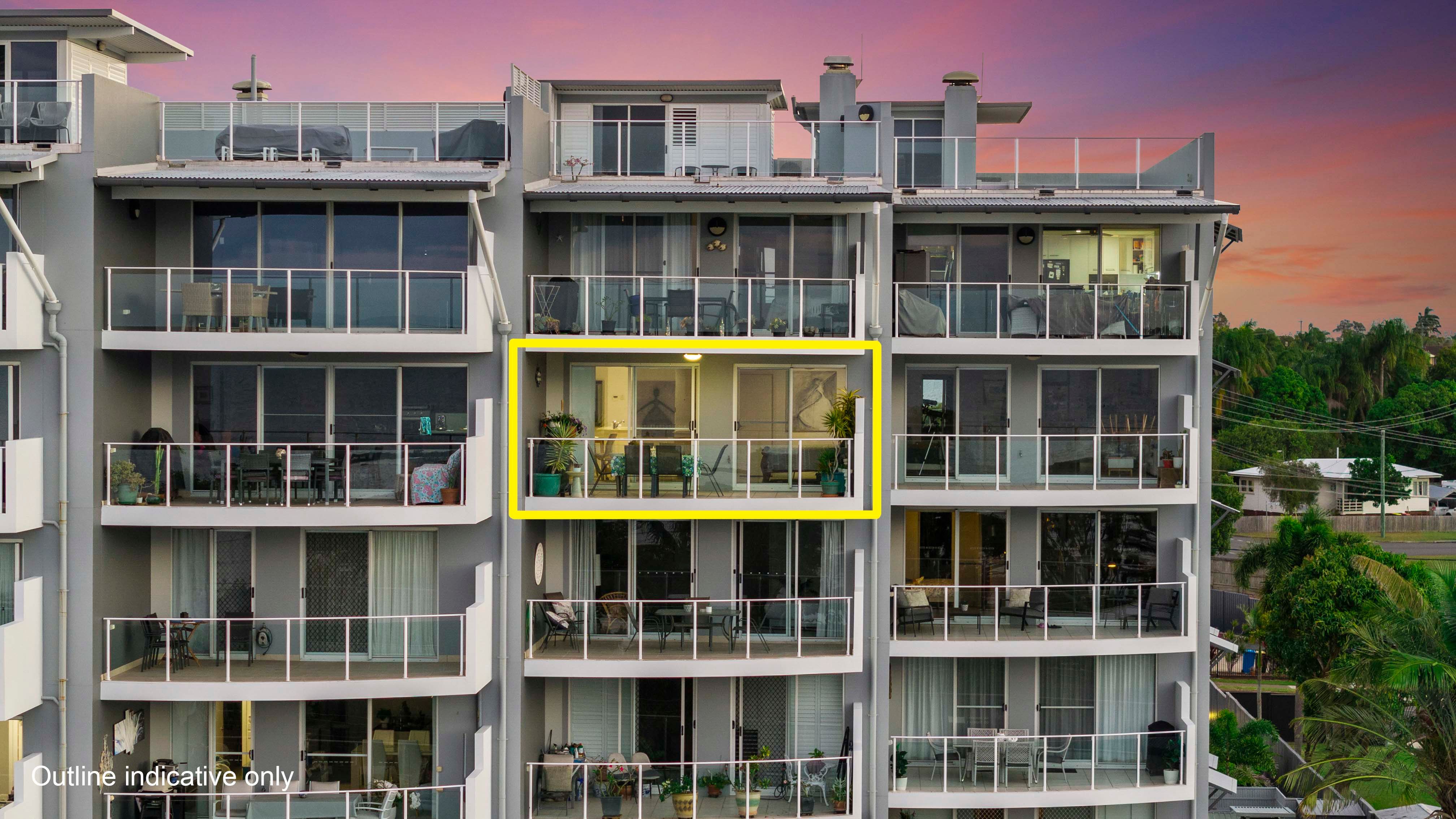 502/239 Esplanade — photo 3 of 28