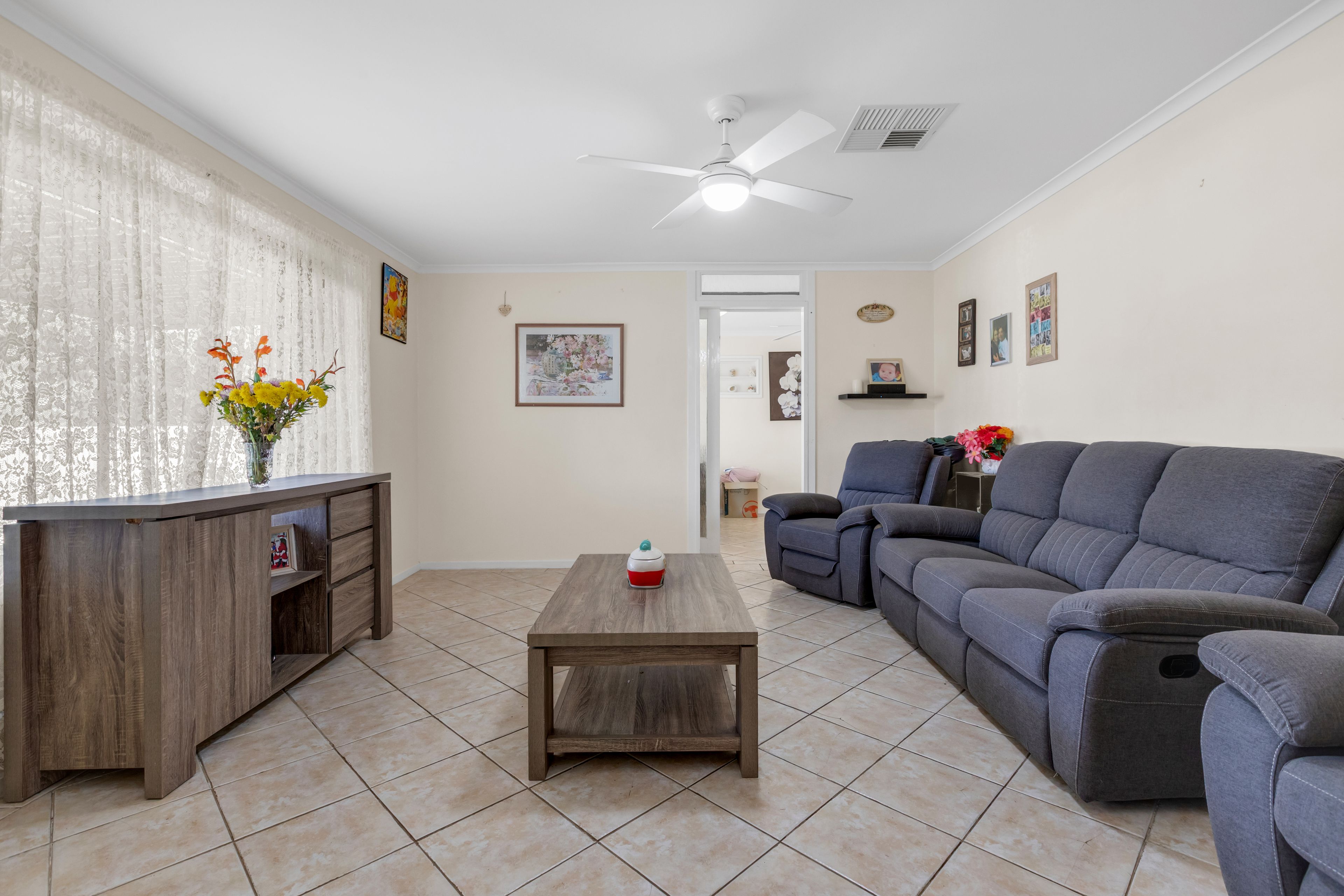 23 Forest Avenue — photo 4 of 29