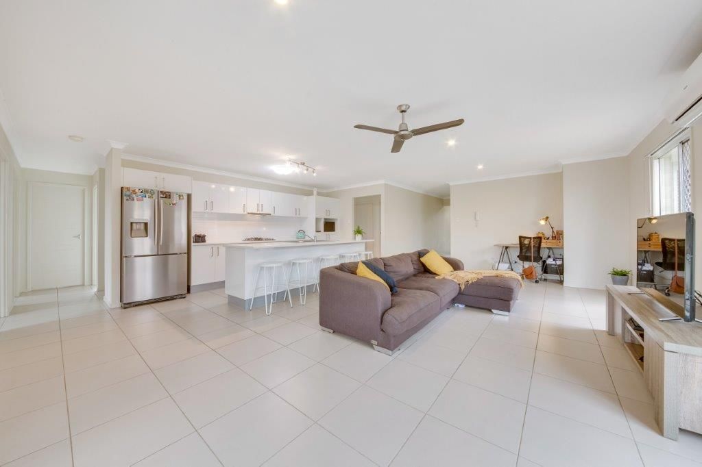 38 Creekview Drive, New Auckland, QLD 4680