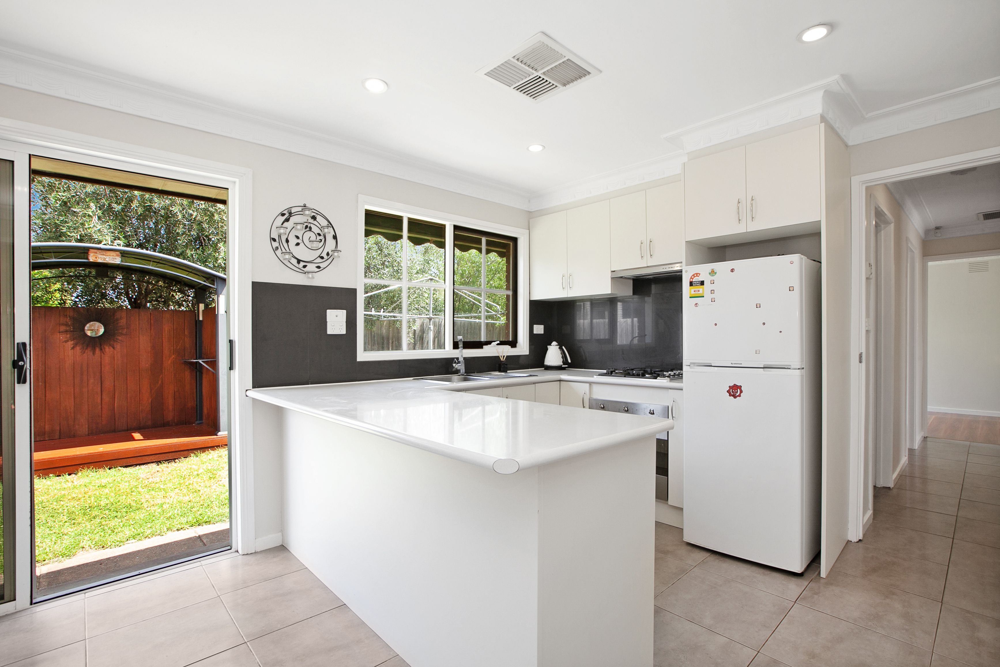 2/12 Mill Park Drive, Mill Park, VIC 3082