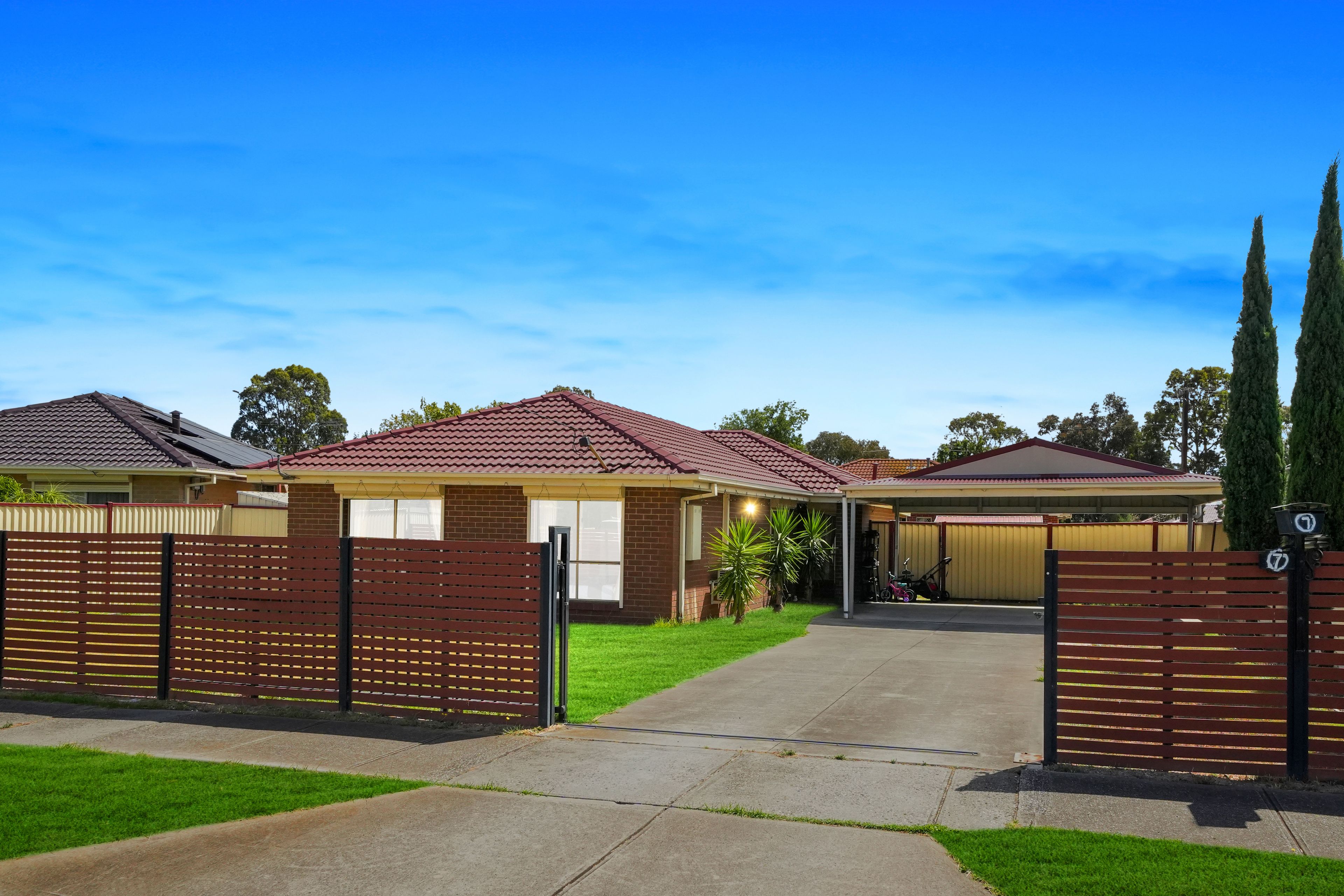 7 Corunna Avenue, St Albans VIC 3021