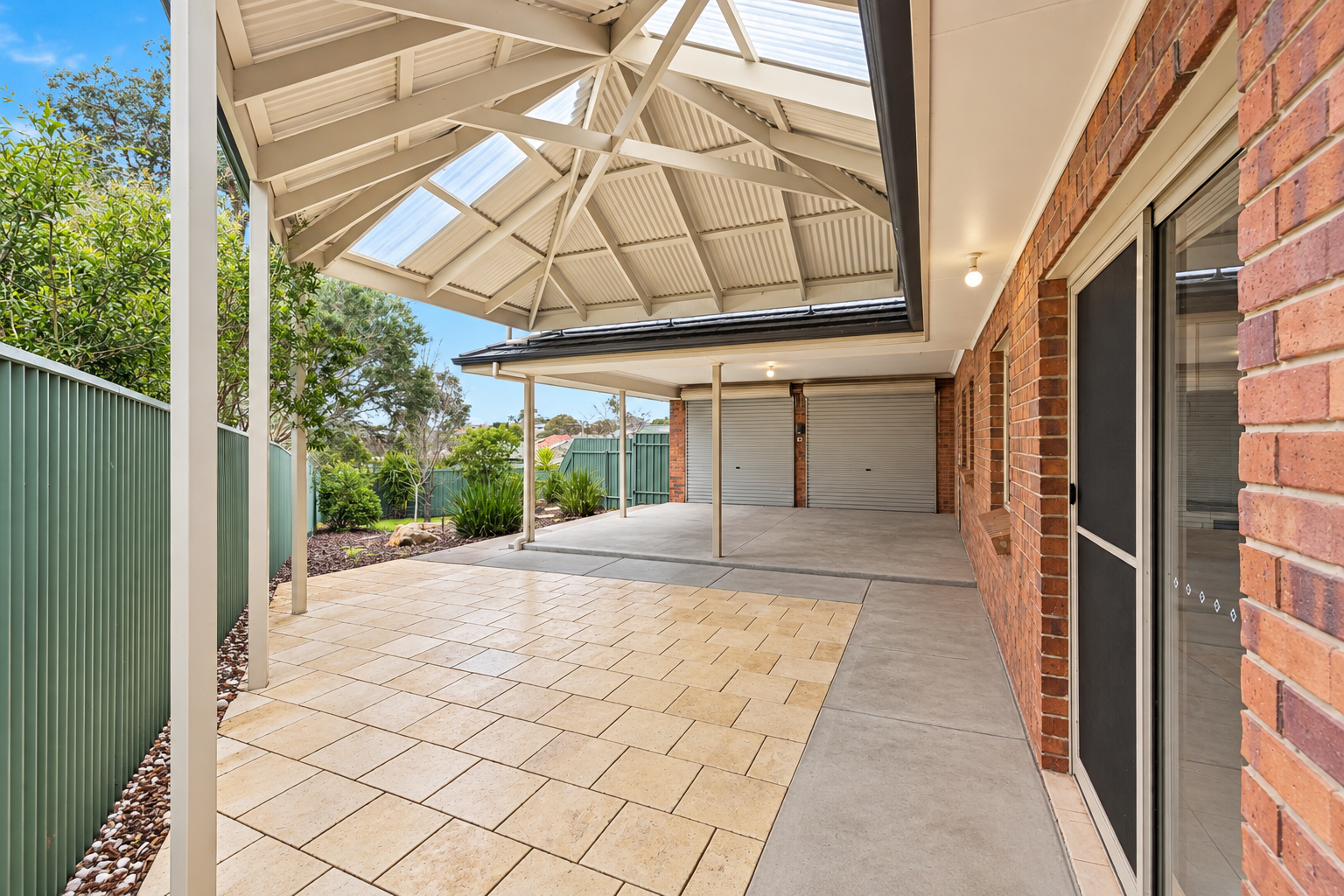 2/34 Haeusler Drive — photo 19 of 26
