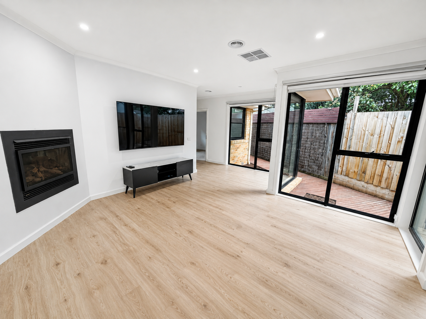 1 Clifford Close, Ashburton, VIC 3147