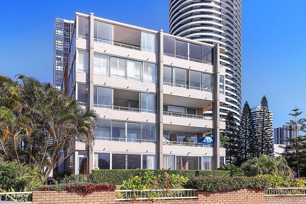 16/4 Elizabeth Avenue, Broadbeach, QLD 4218