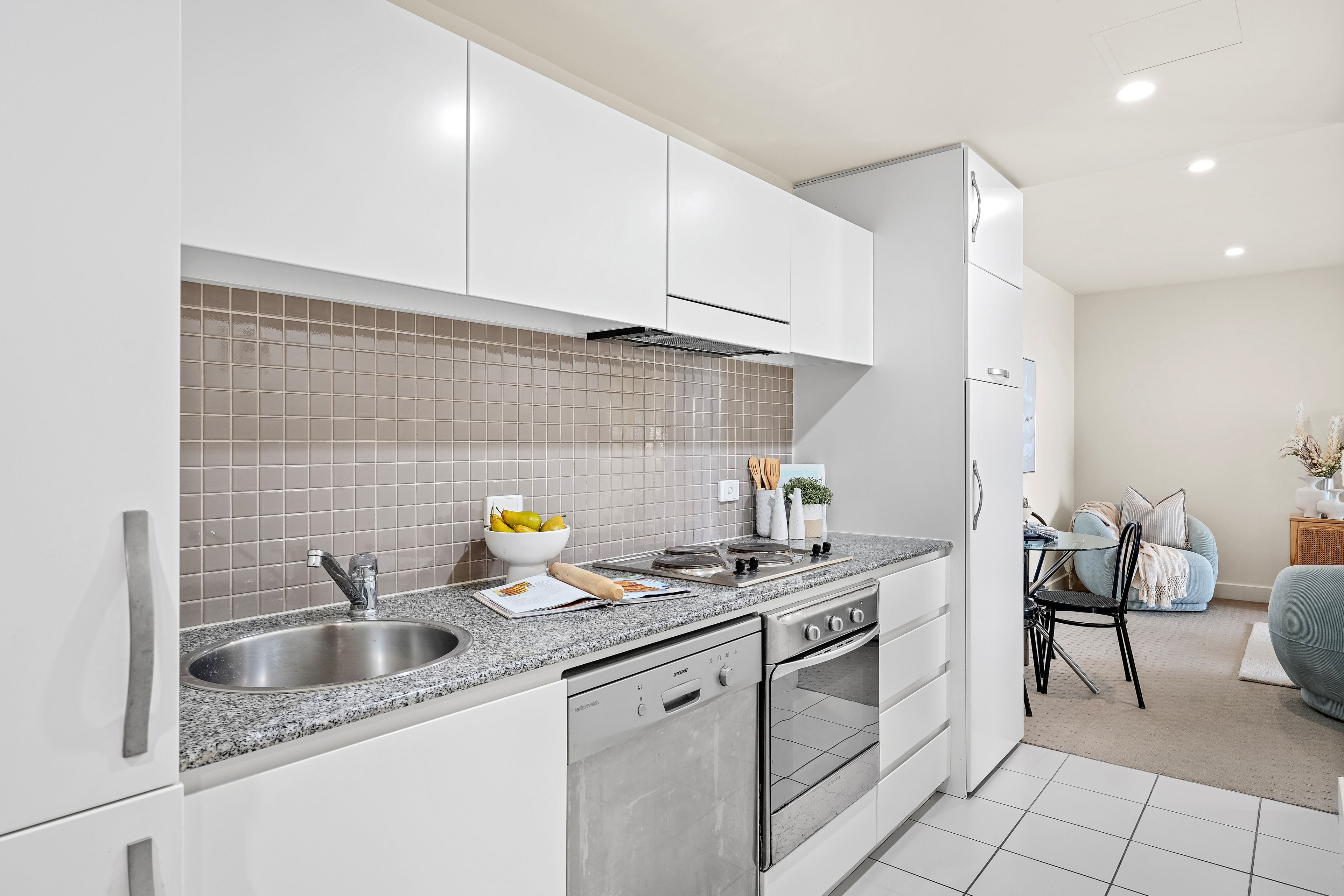 418/16 Holdfast Promenade, Glenelg, SA 5045