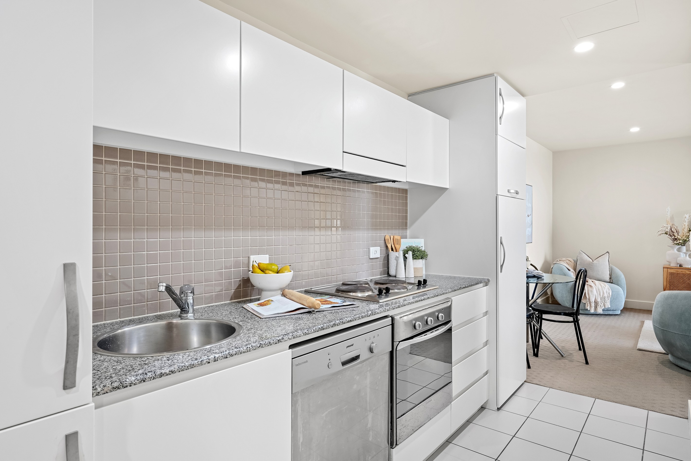 418/16 Holdfast Promenade, Glenelg, SA 5045