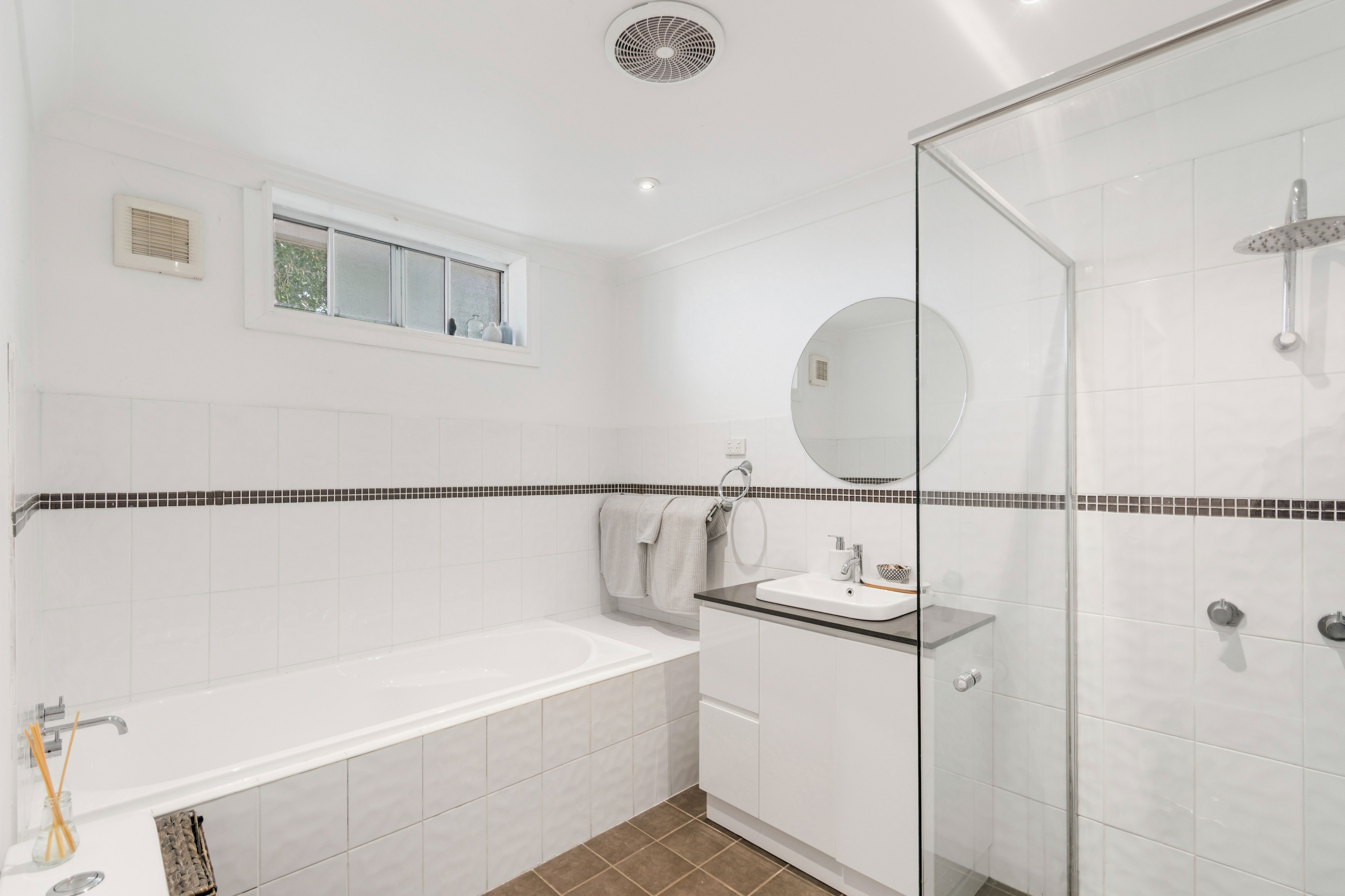10 Burrows Avenue — photo 10 of 17