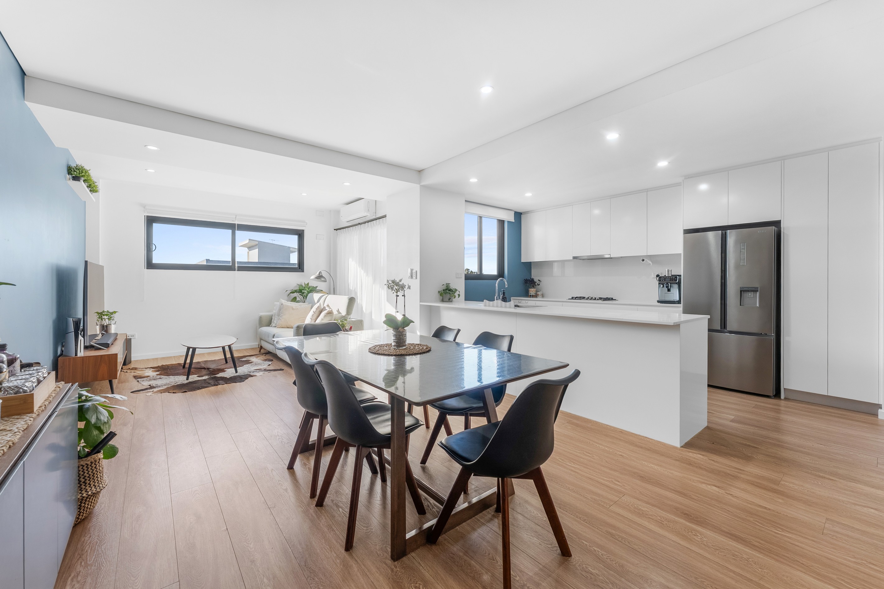 301/2A Cooks Avenue, Canterbury, NSW 2193