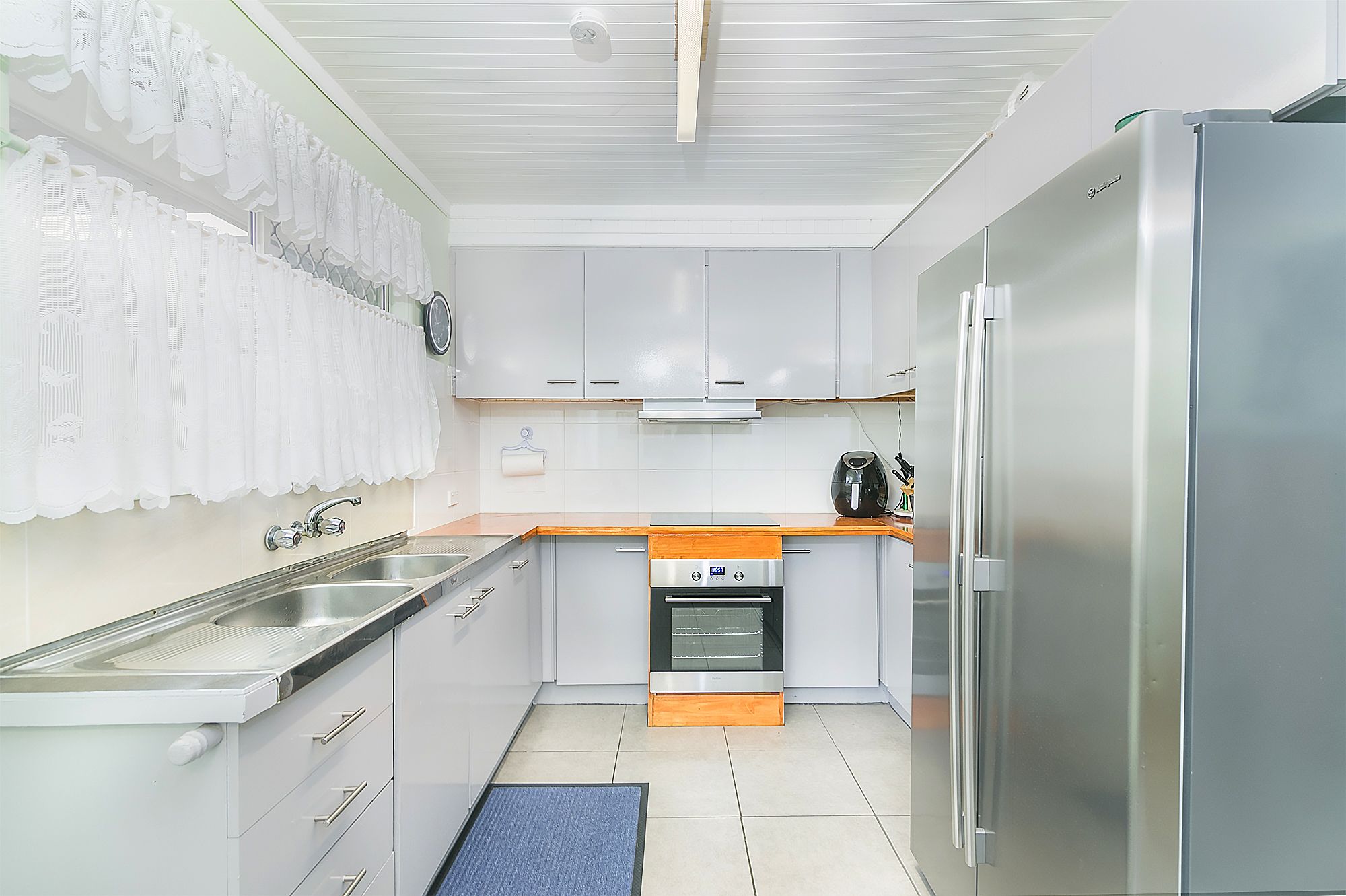 23 Limerick Drive, Crestmead, QLD 4132