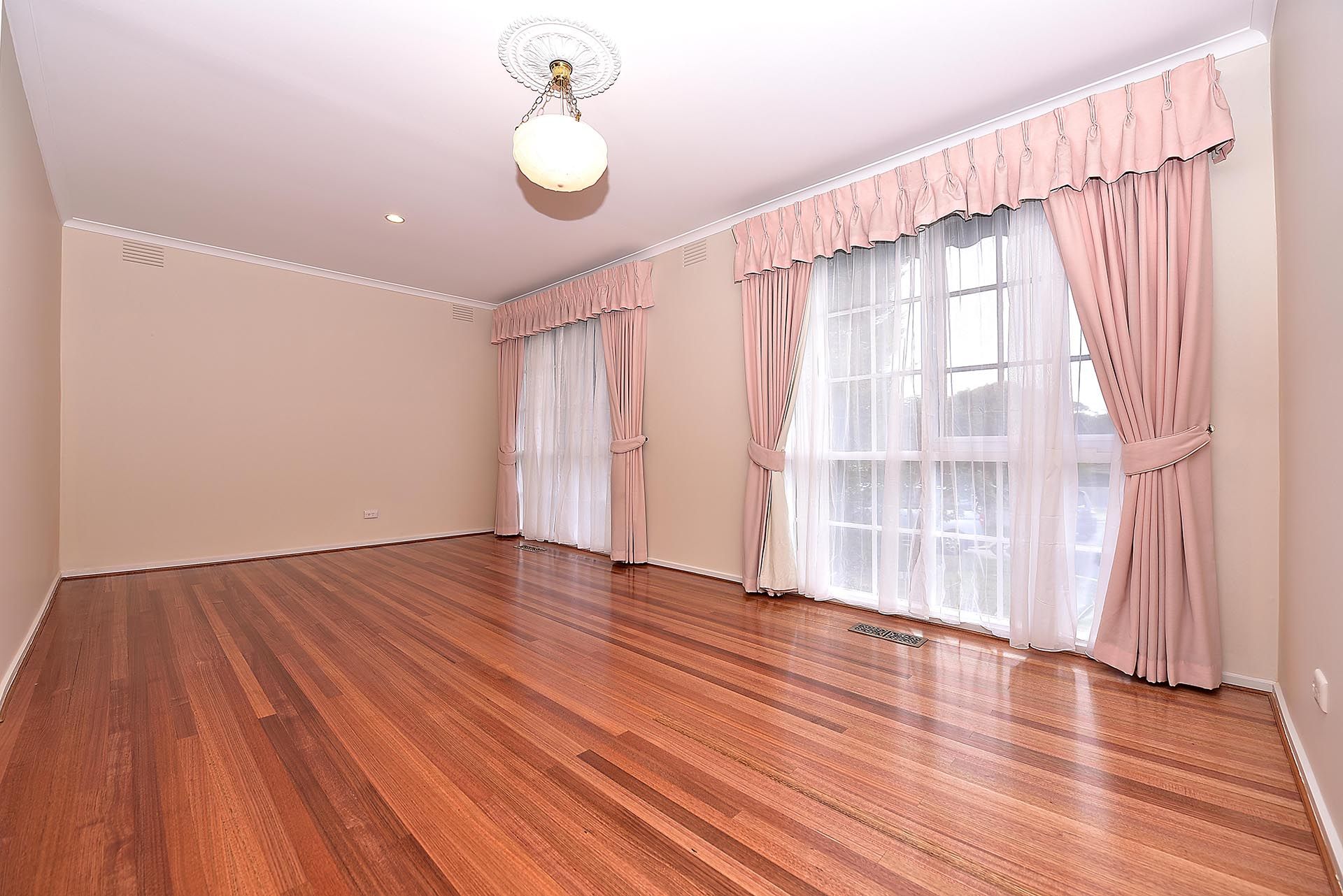 5 Bordeaux Court, Frankston, VIC 3199