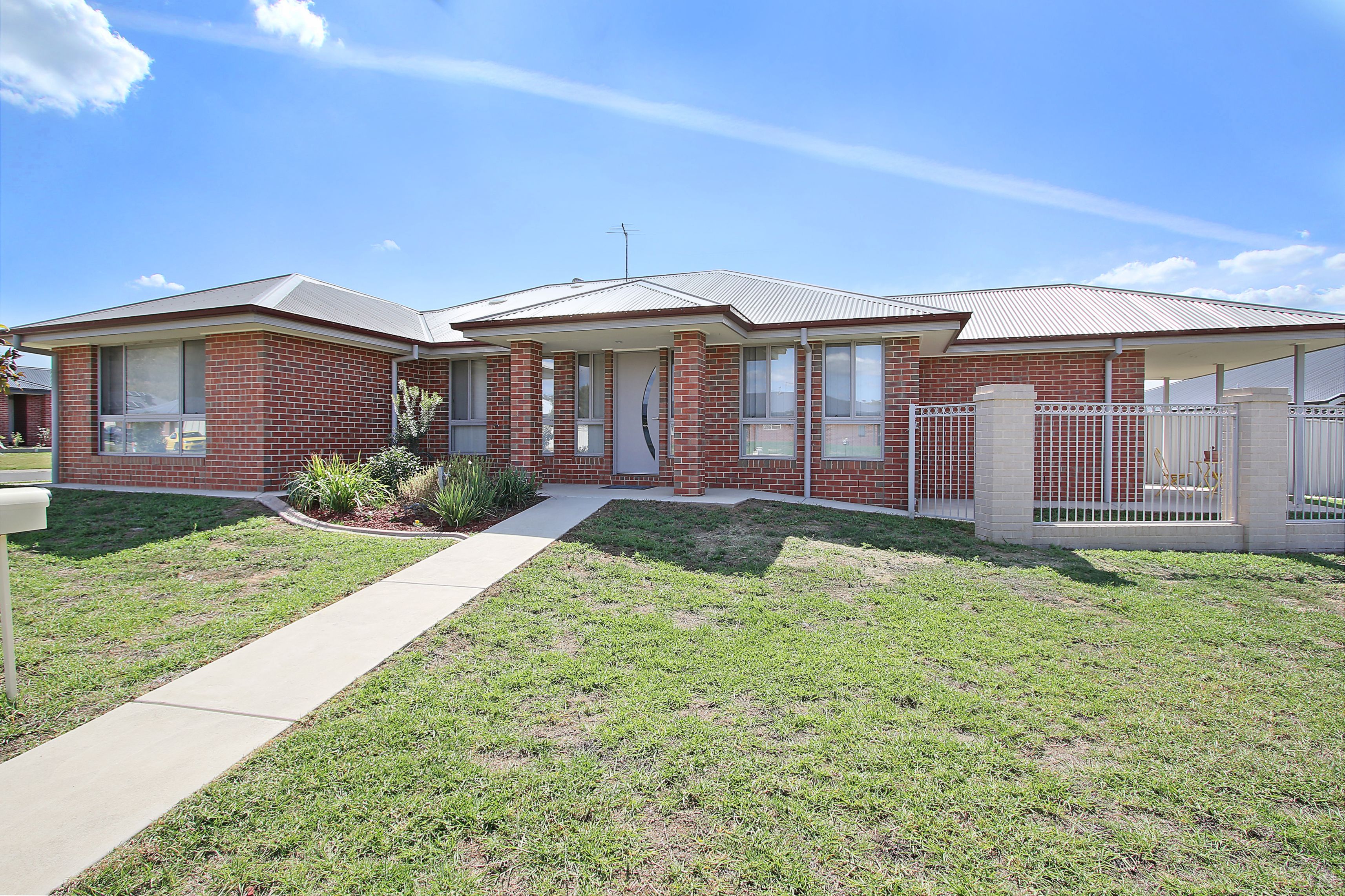 31 Murray Way, West Wodonga VIC 3690