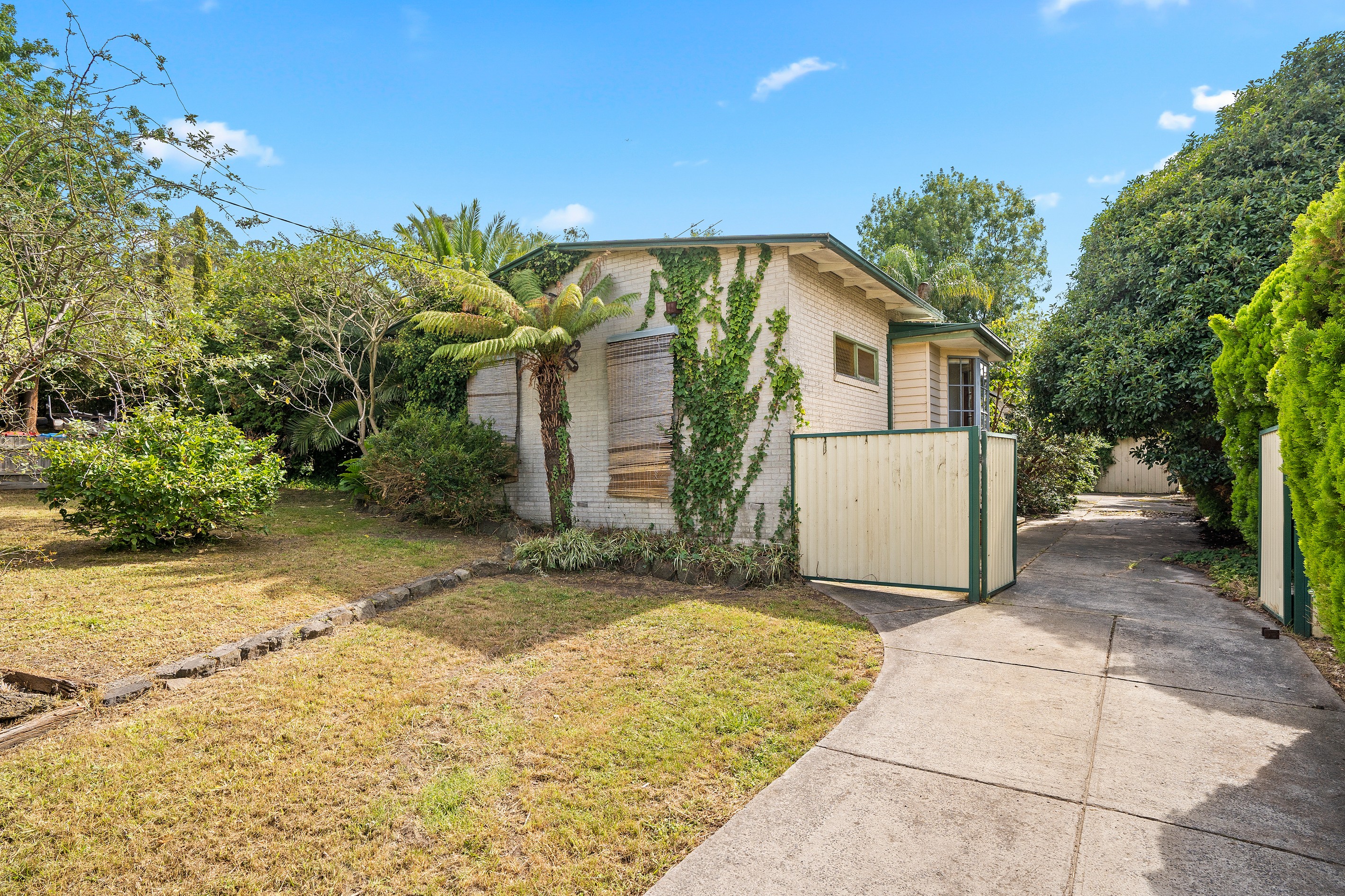 2 Milton Street, Ferntree Gully, VIC 3156