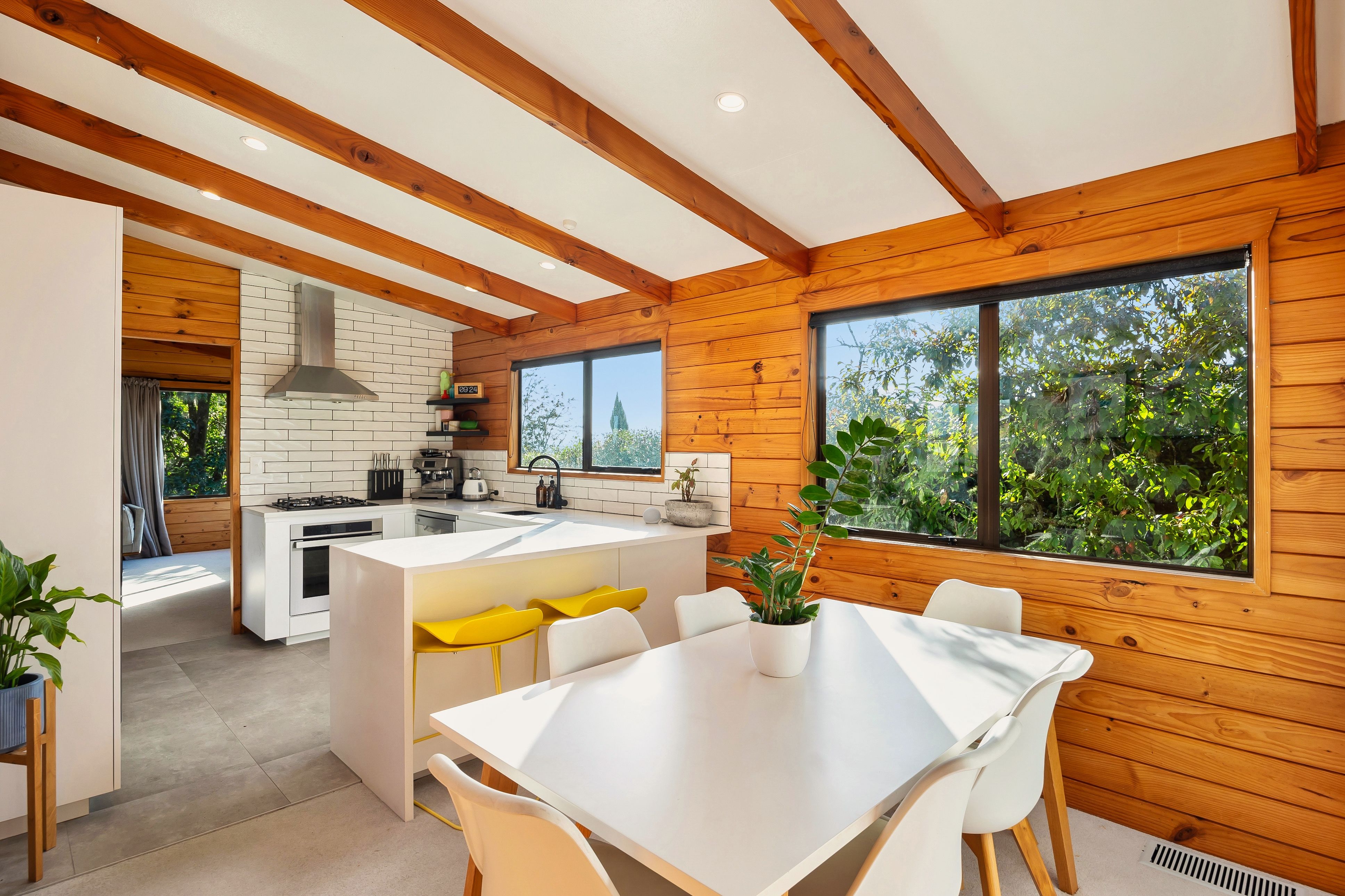 1/16 Riverview Road, New Lynn, Waitakere City