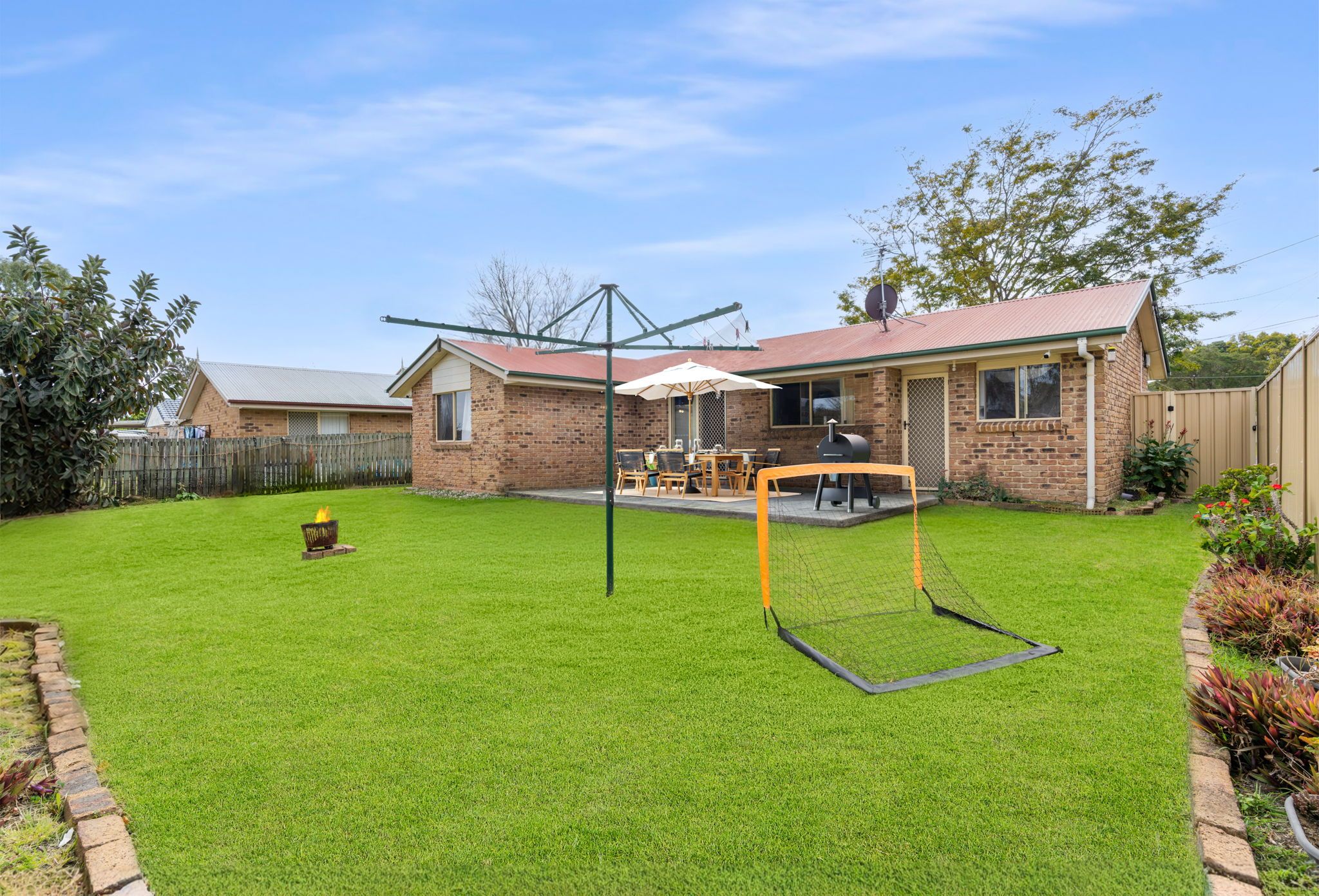 12 Bottlebrush Crescent — photo 13 of 18