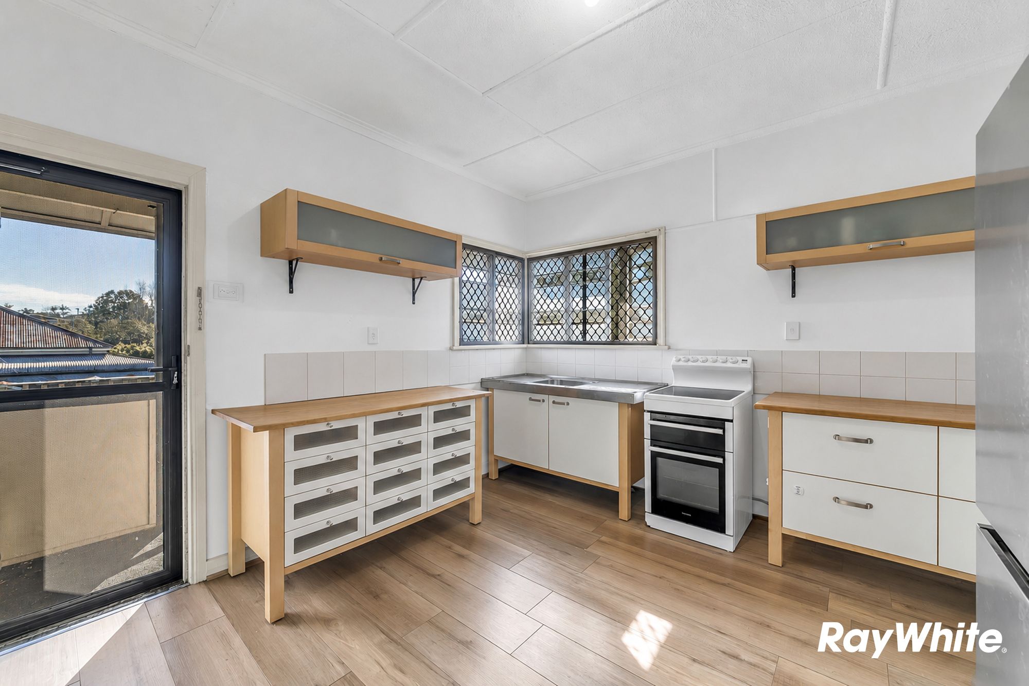 29 Creek Street, Bundamba, QLD 4304