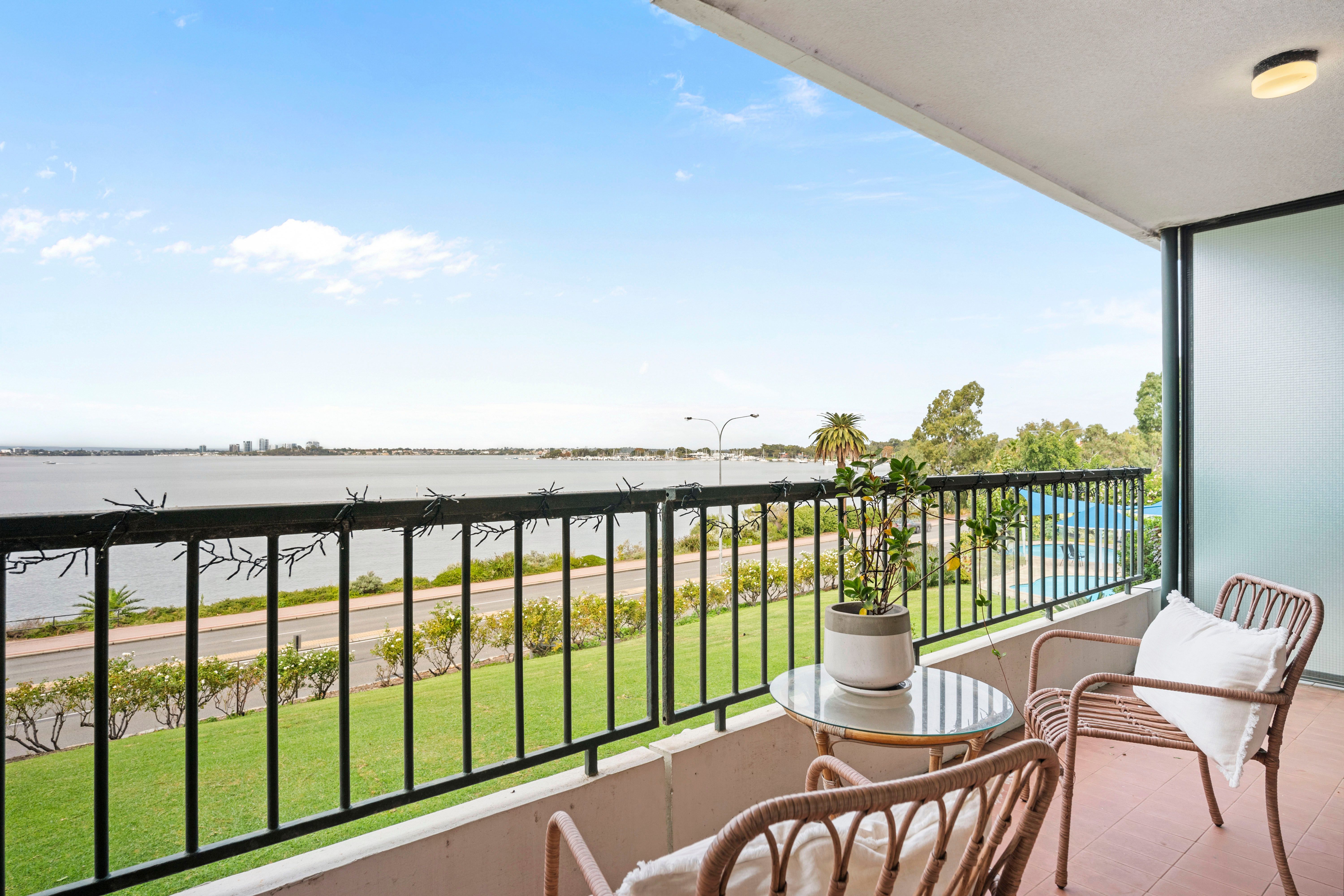 12/1 Wingfield Avenue, Crawley, WA 6009