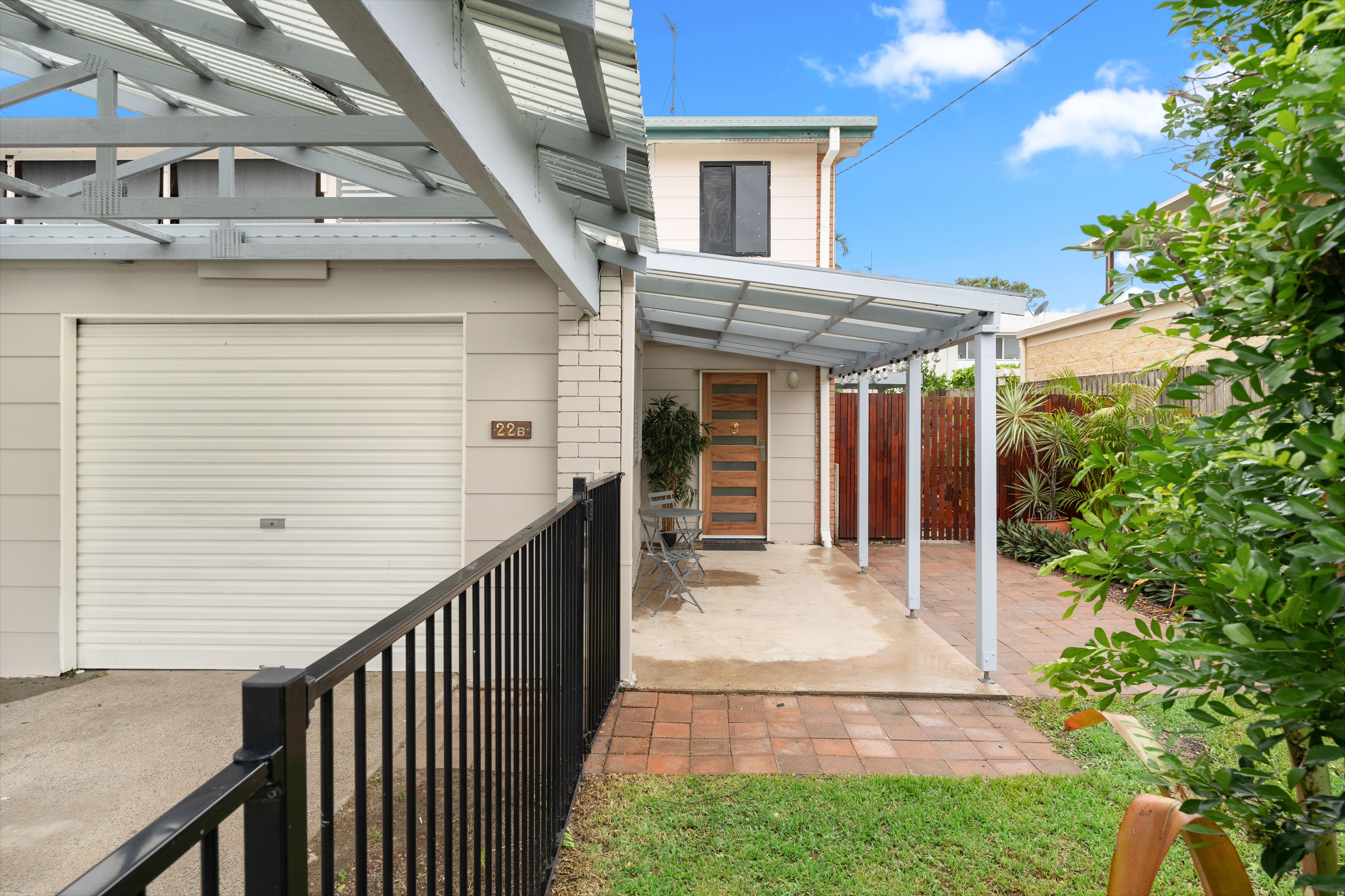 2/22B Prince Street, Urangan, QLD 4655