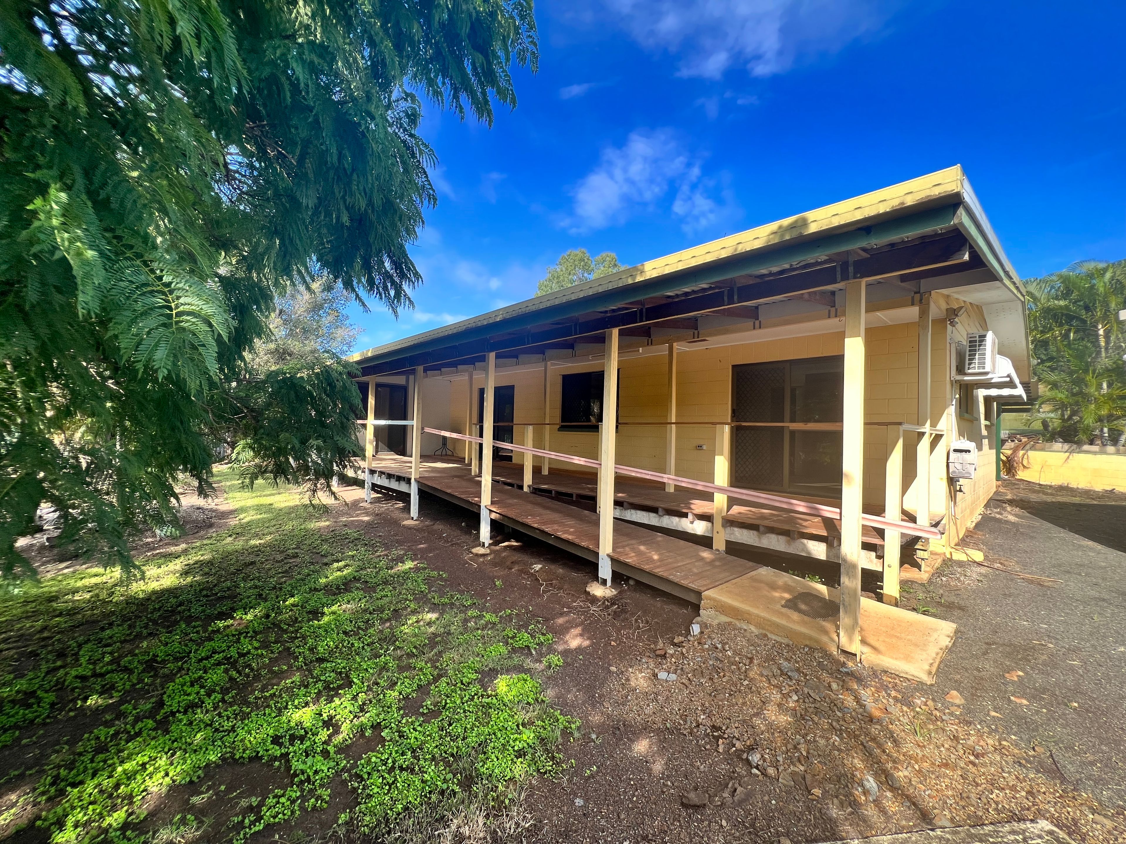 42 McIlwraith Road, McIlwraith QLD 4671