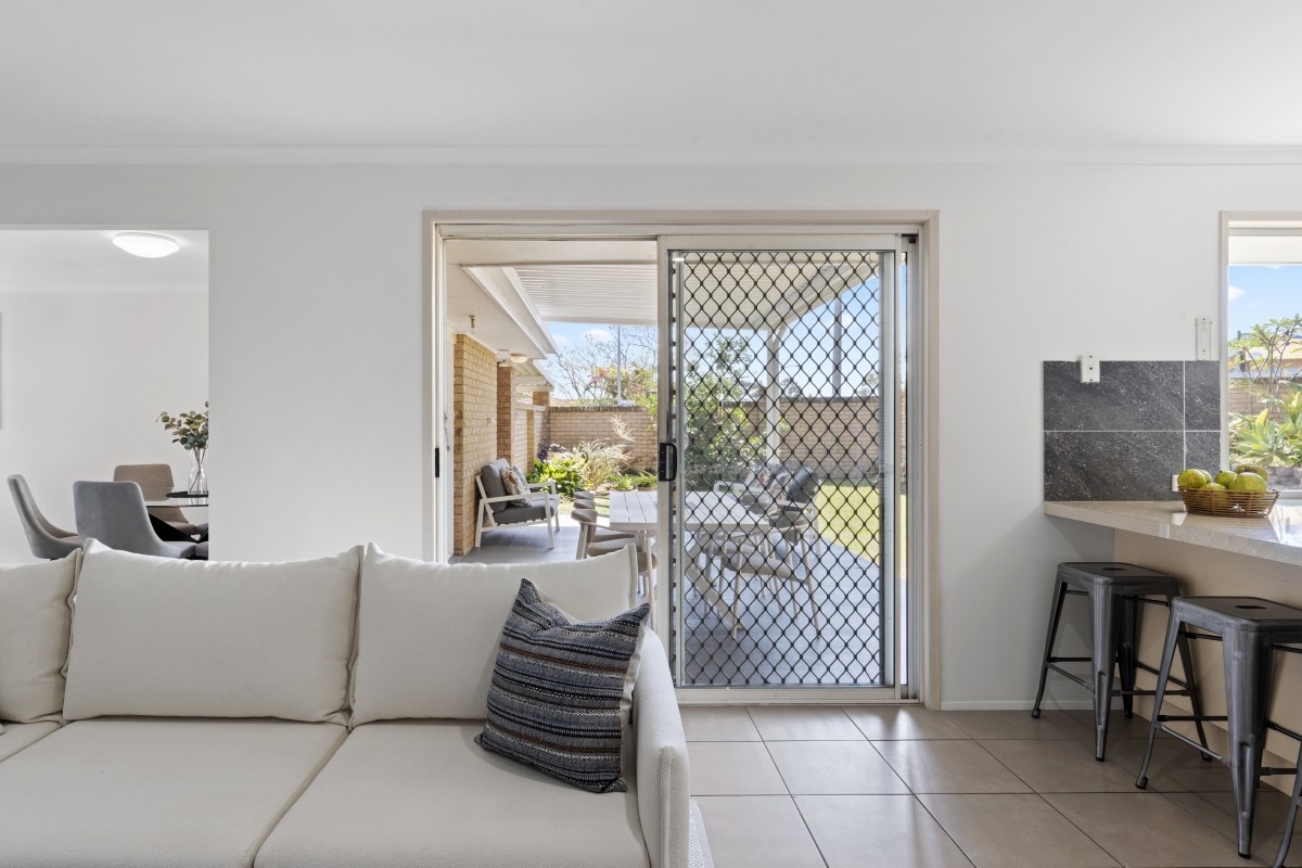 2 Dawnann Court, Carrara, QLD 4211