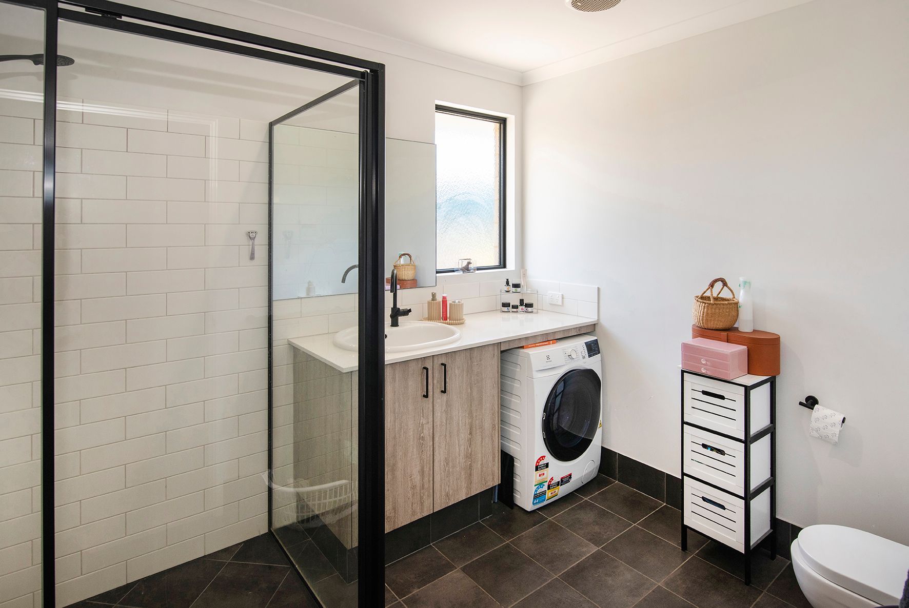 16 Duncan Street — photo 12 of 14