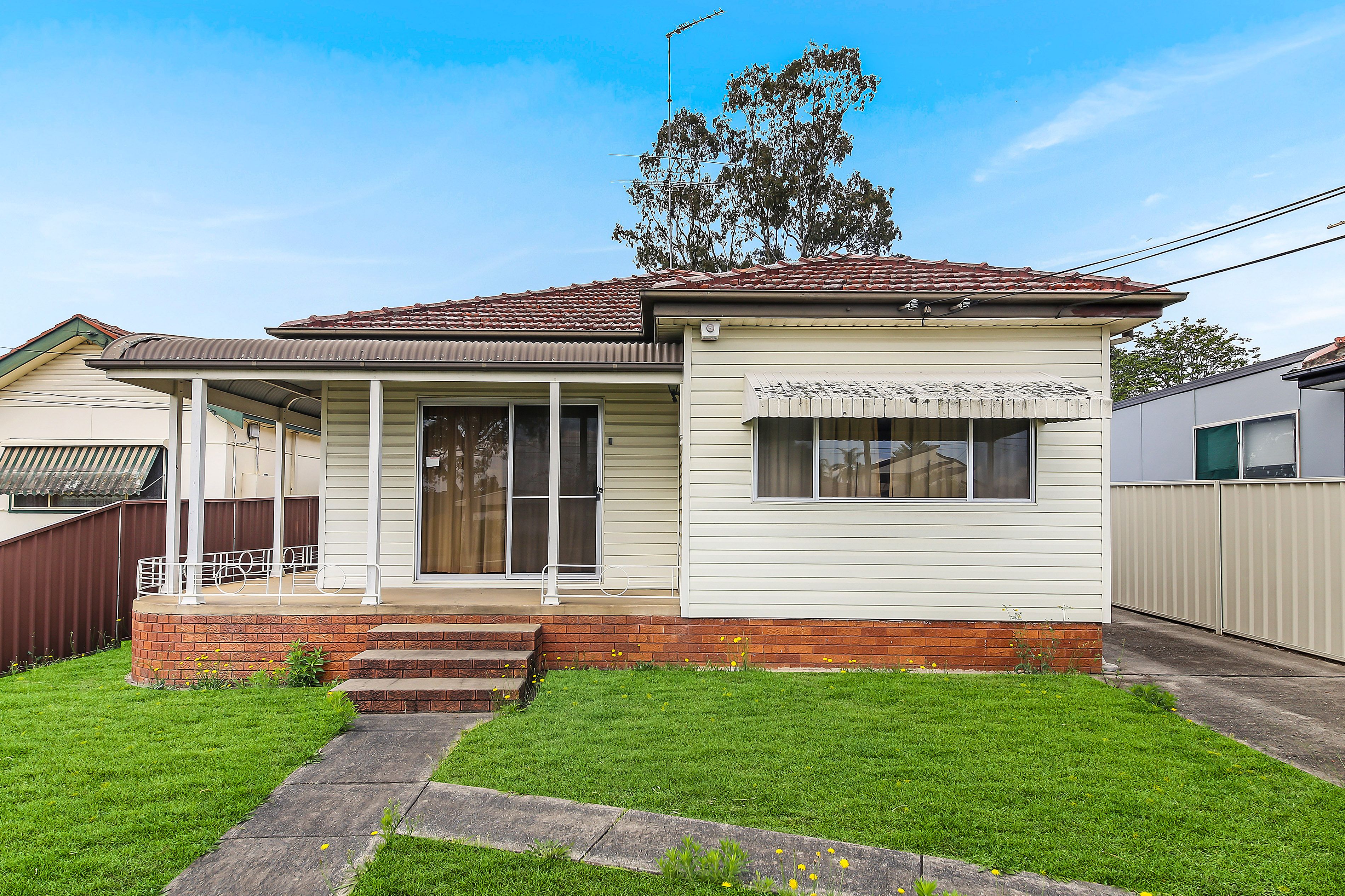 211 Henry Lawson Drive