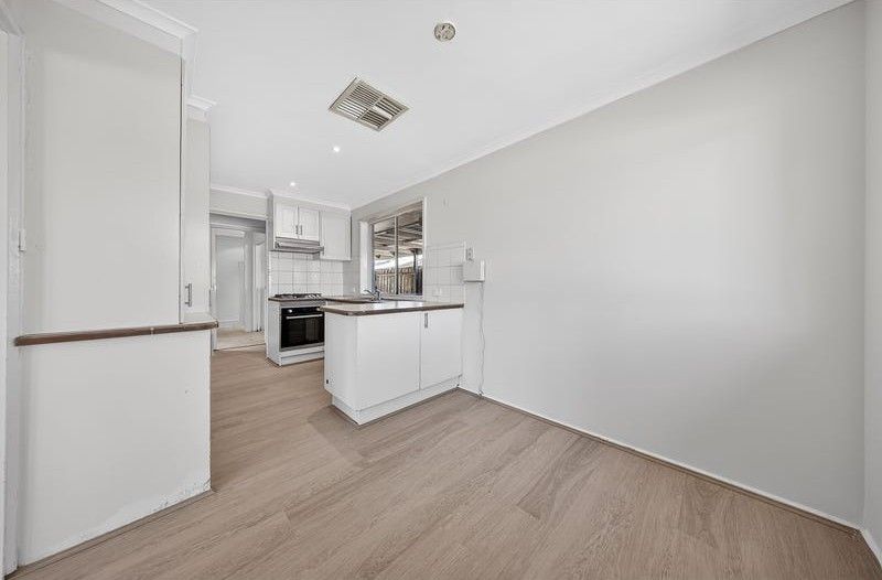 12 Monahans Road — photo 6 of 20