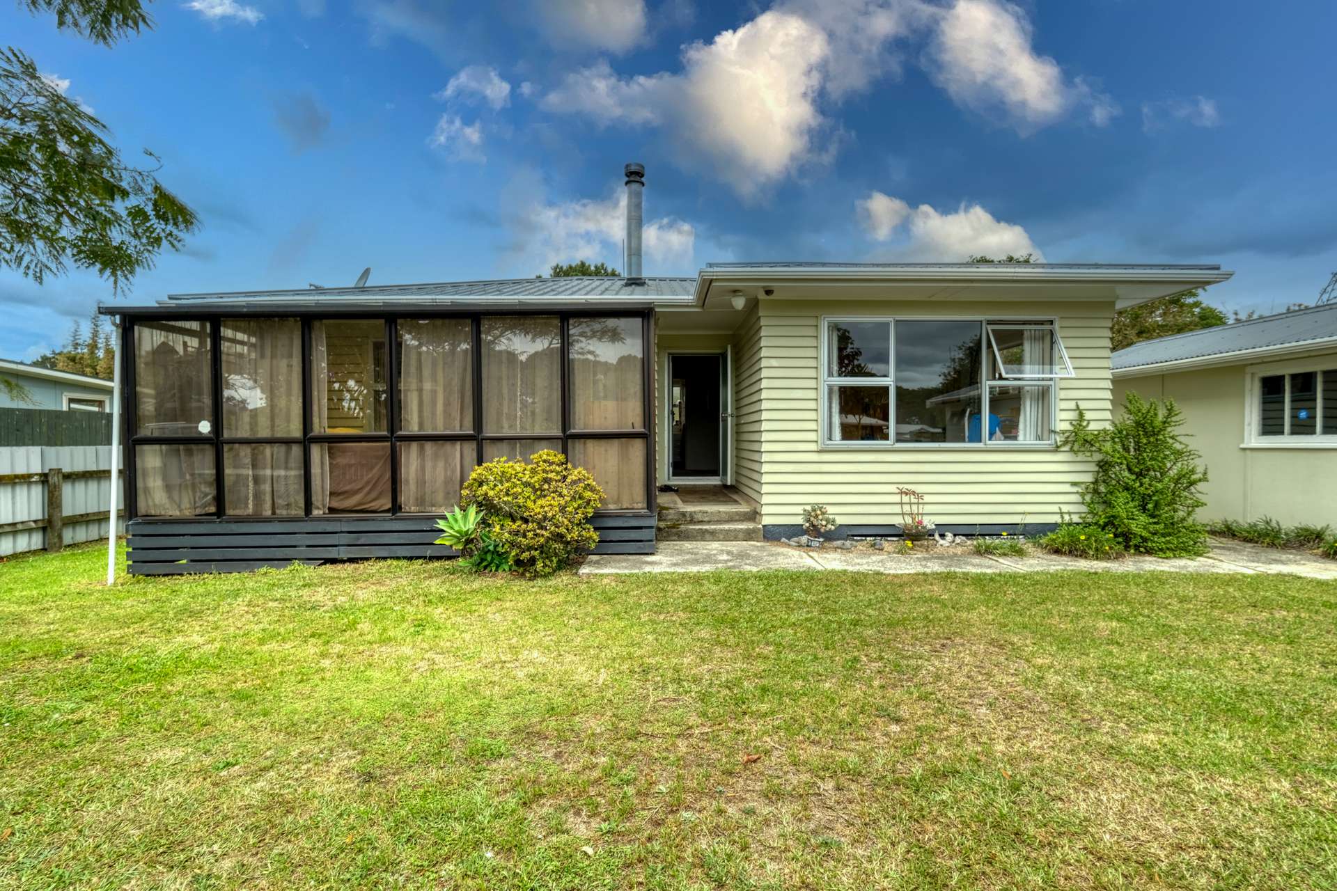 152 Takahe Road photo 1