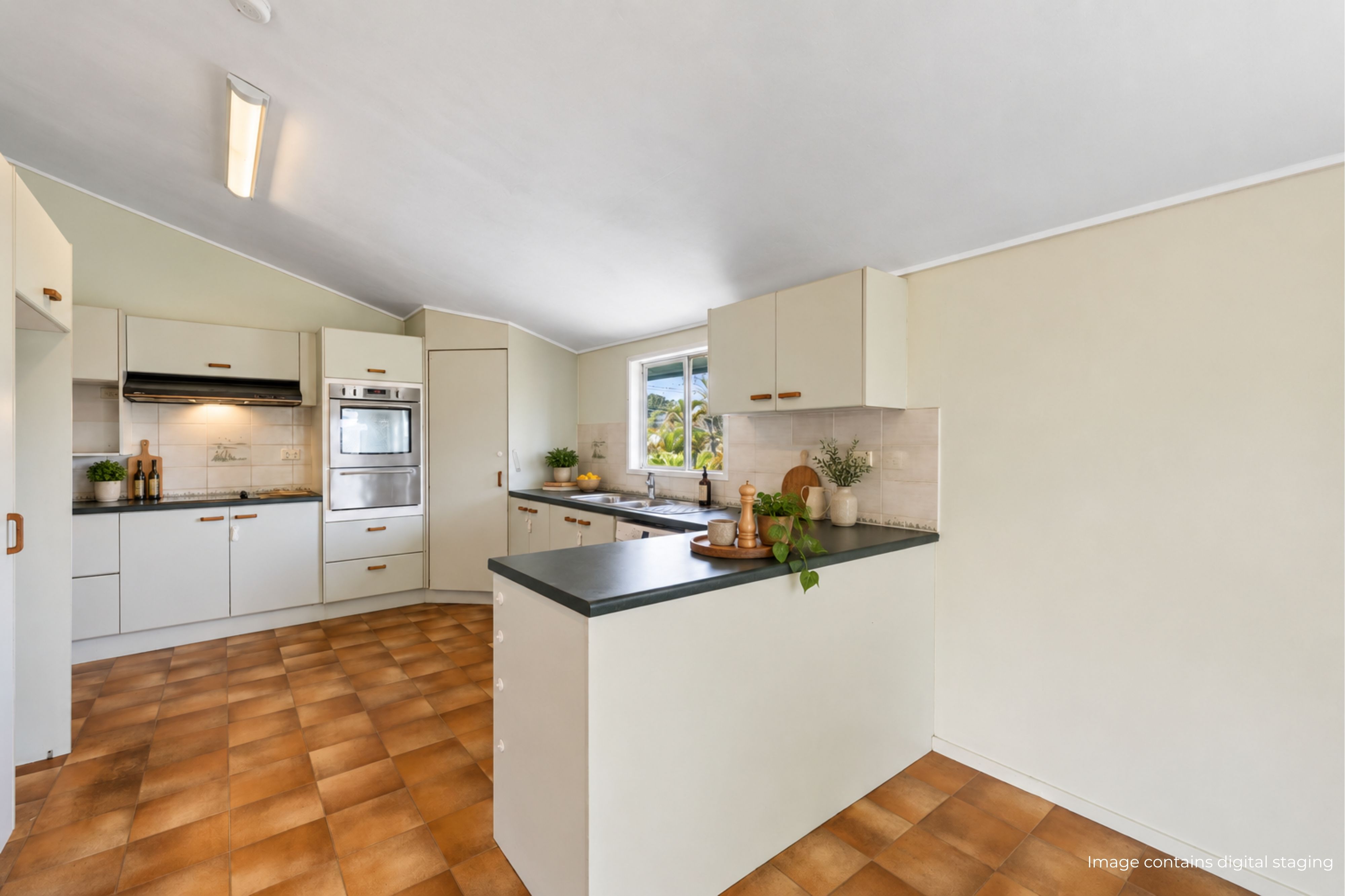 23 Stephen Street — photo 8 of 19
