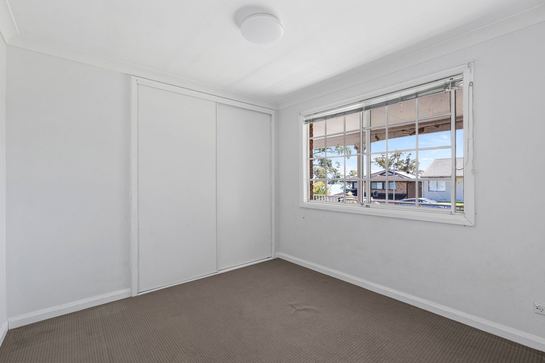 27 Shaw Street — photo 7 of 9
