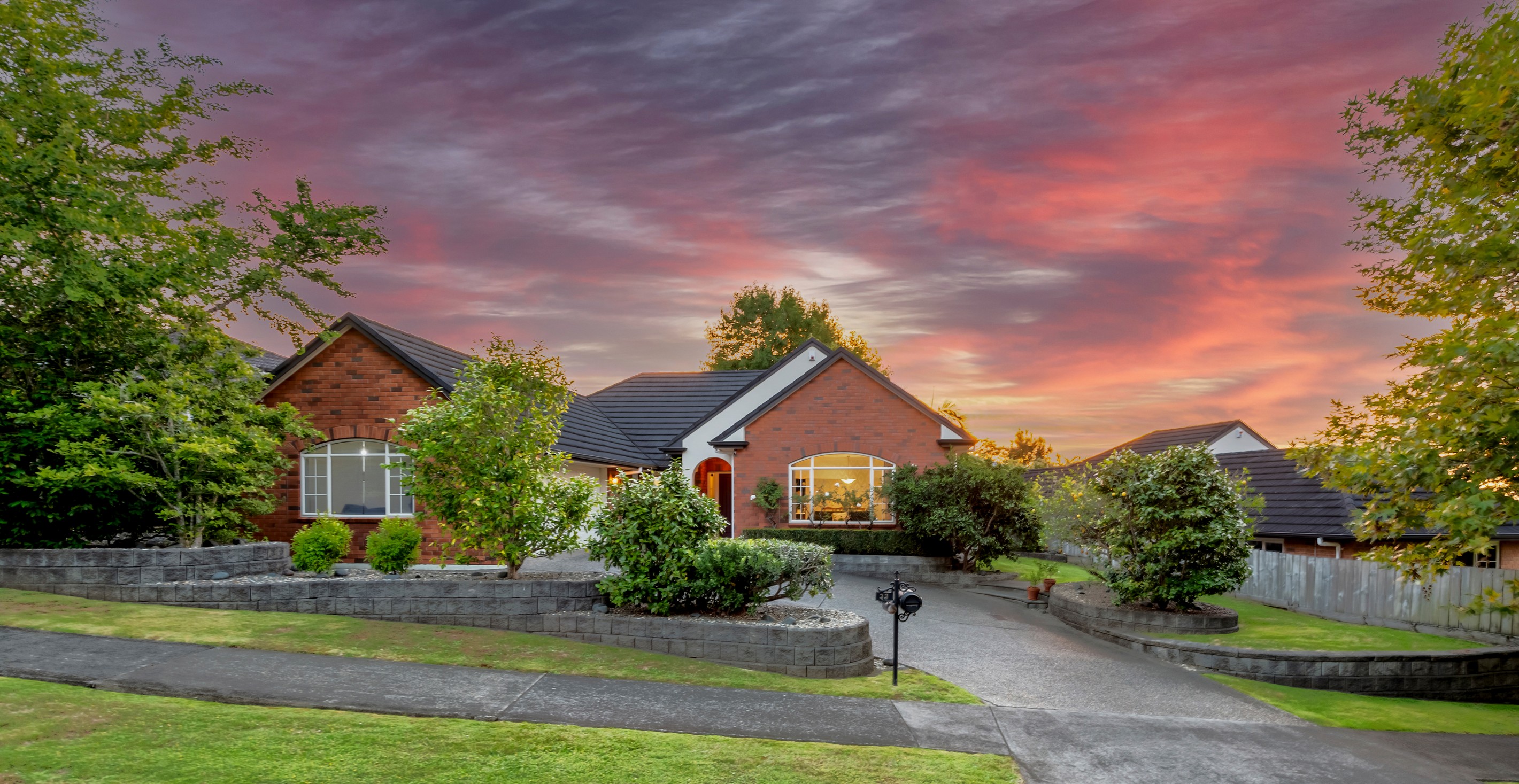 33 John Brooke Crescent, East Tamaki Heights, Manukau City