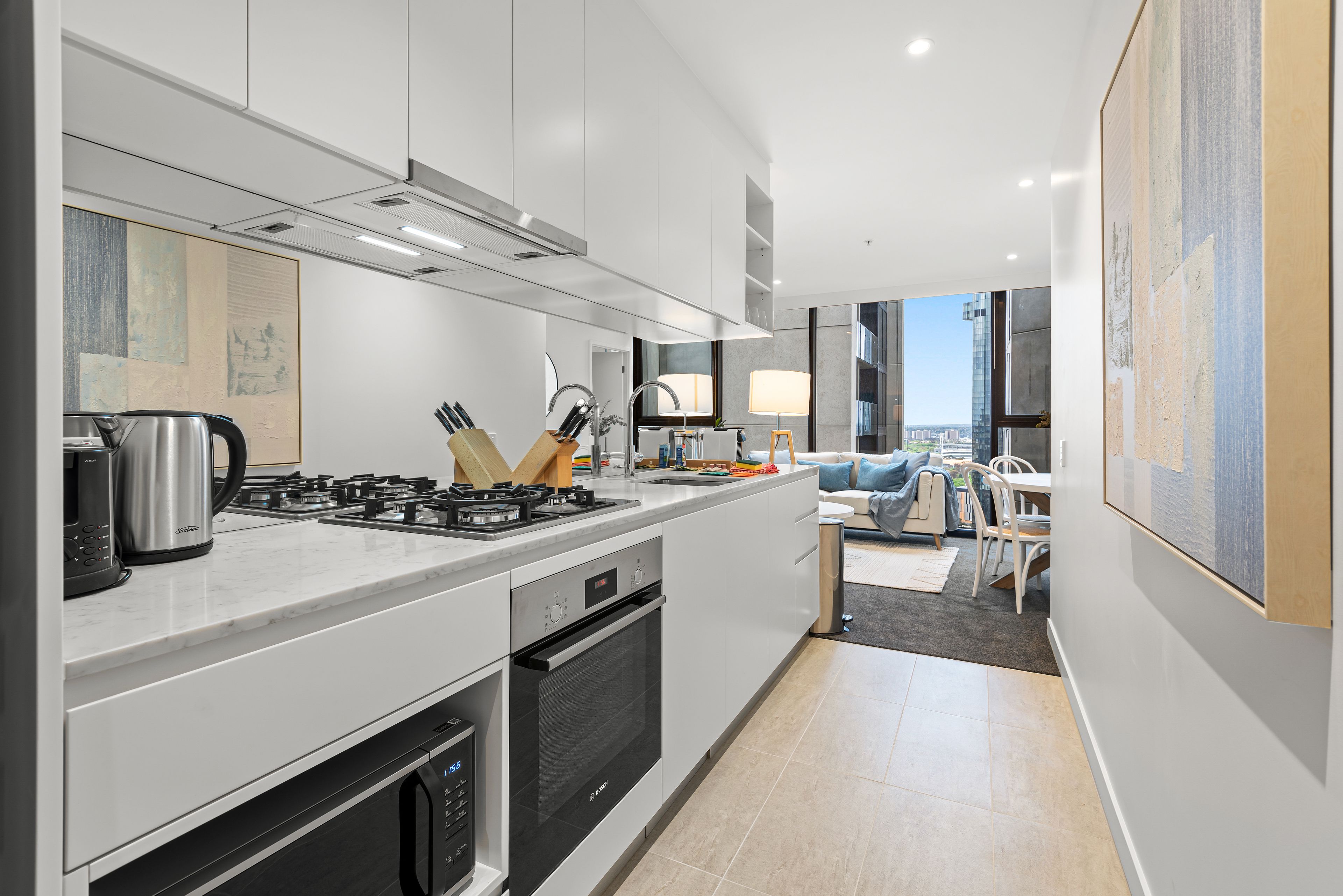 3704/245 City Road — photo 4 of 15
