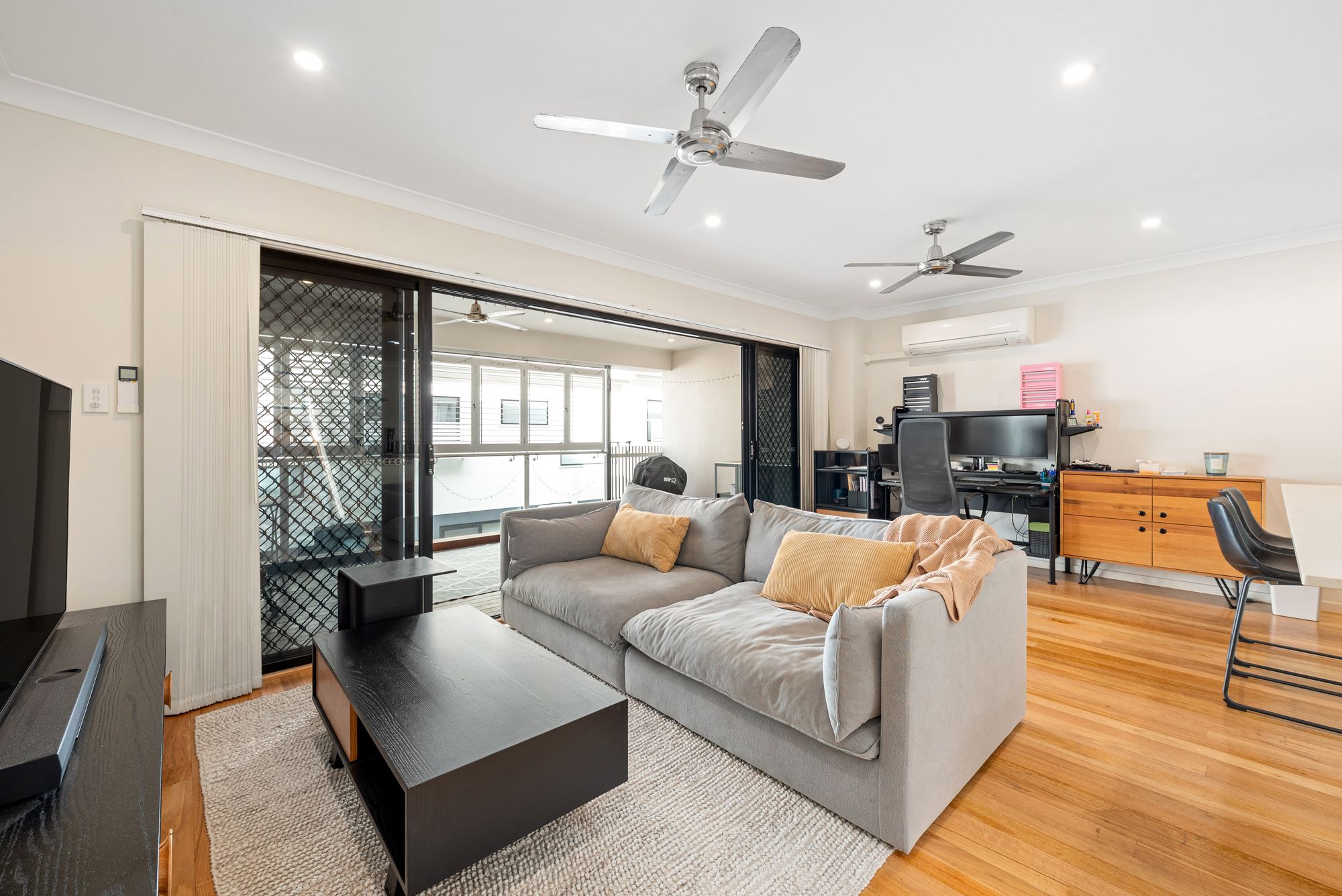 2/34 Waratah Avenue, Carina, QLD 4152