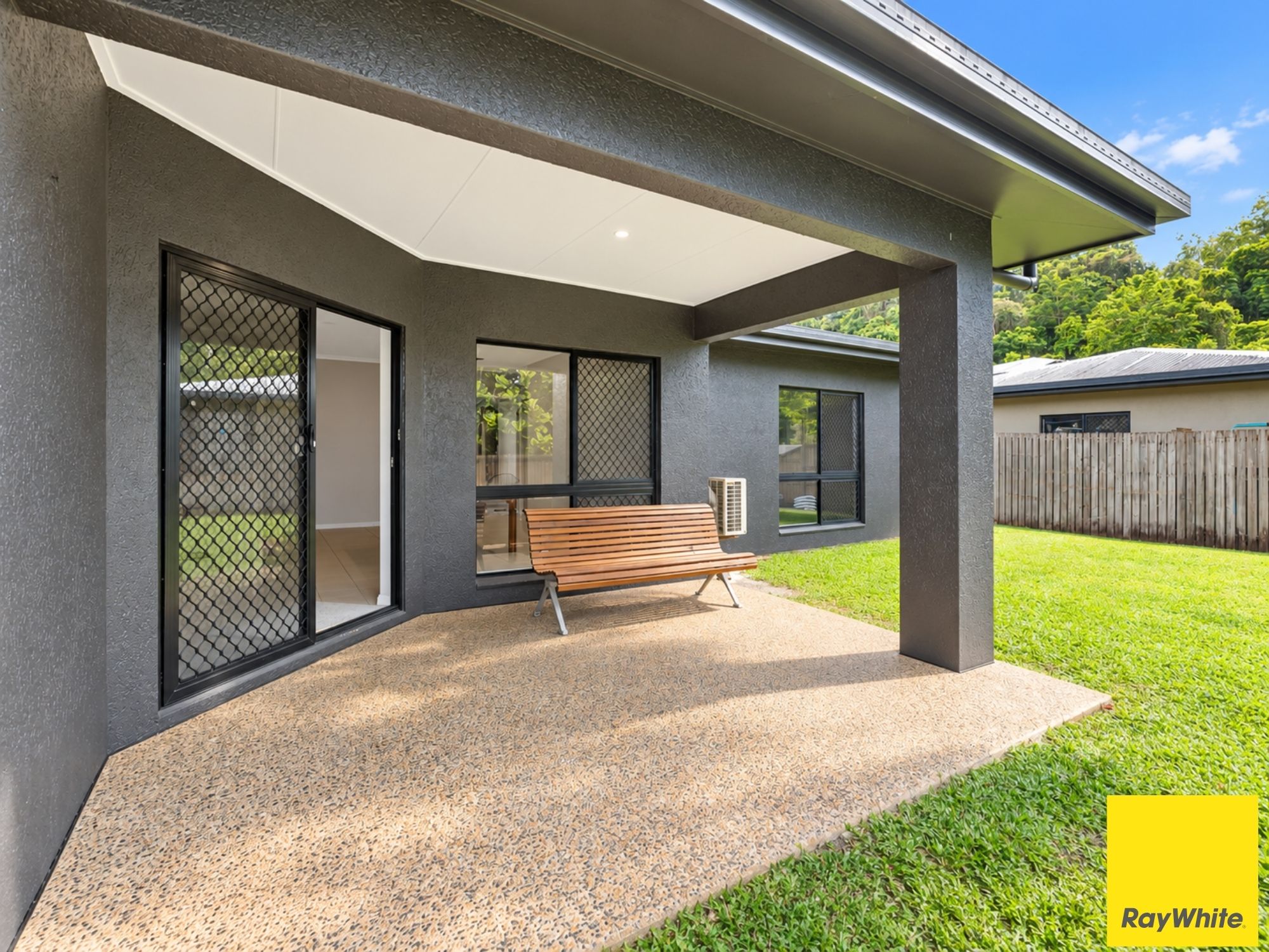 1 Pavetta Close — photo 13 of 19
