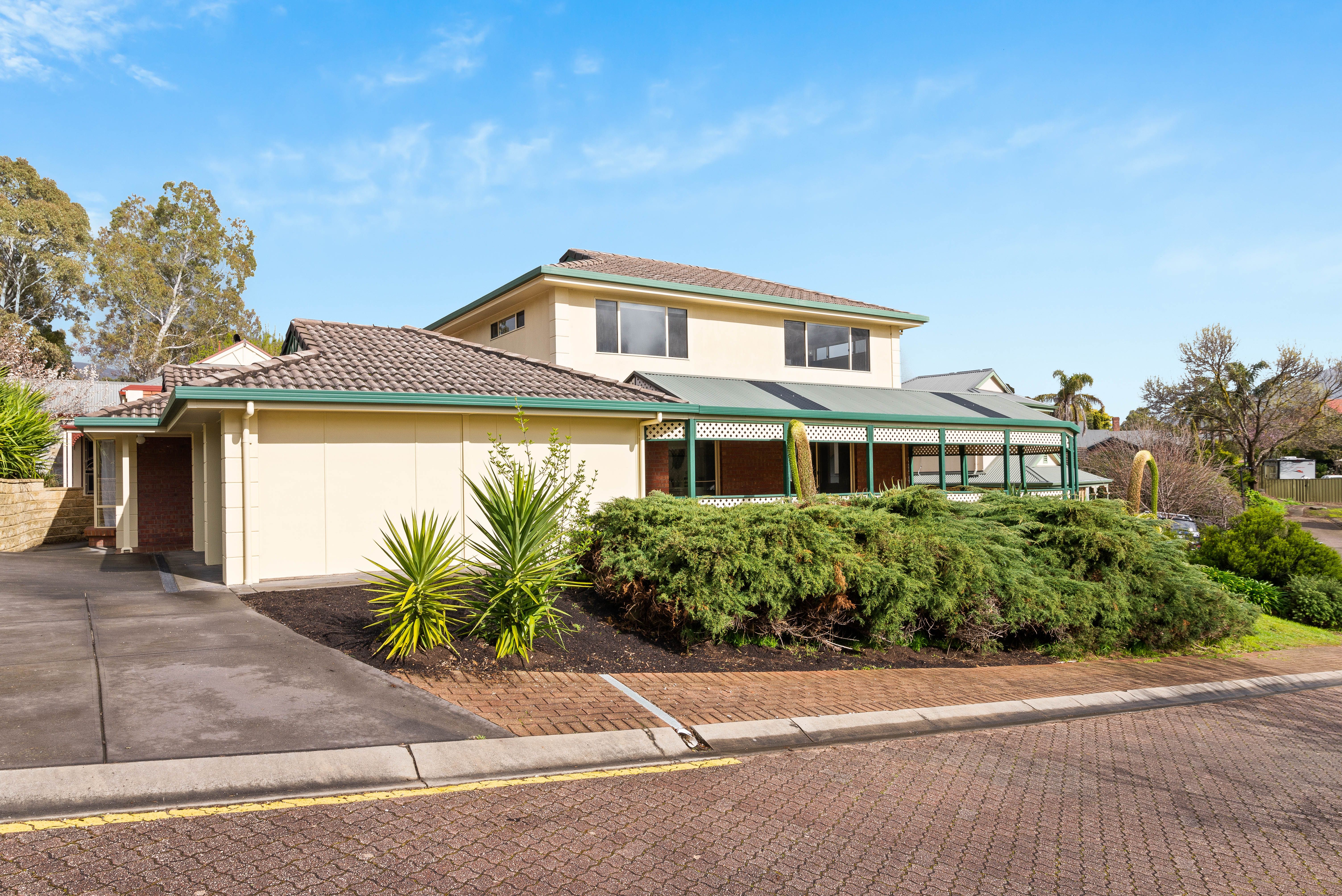 8 Songlark Grove, Flagstaff Hill SA 5159