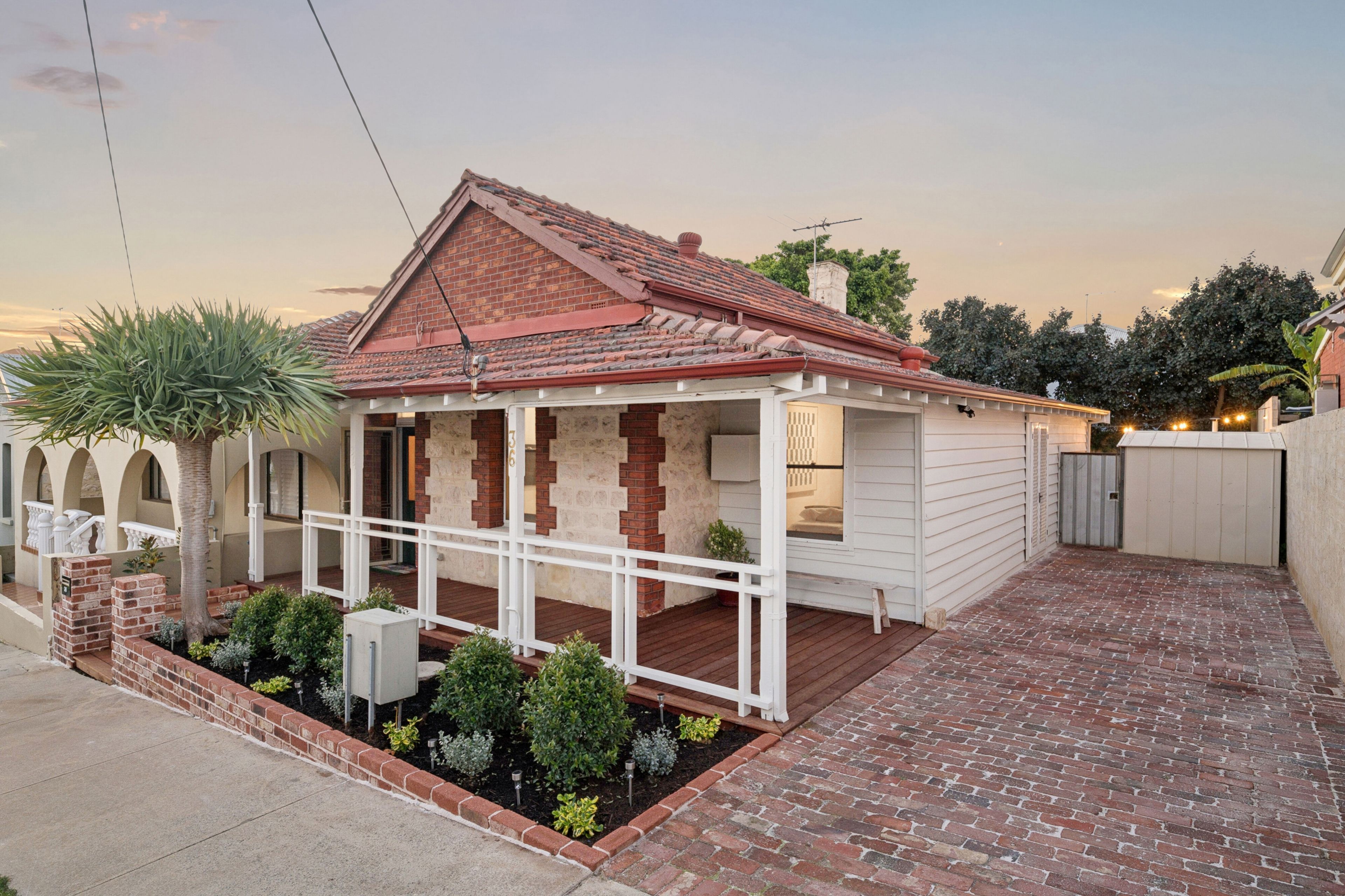36 Lefroy Road, Beaconsfield, WA 6162